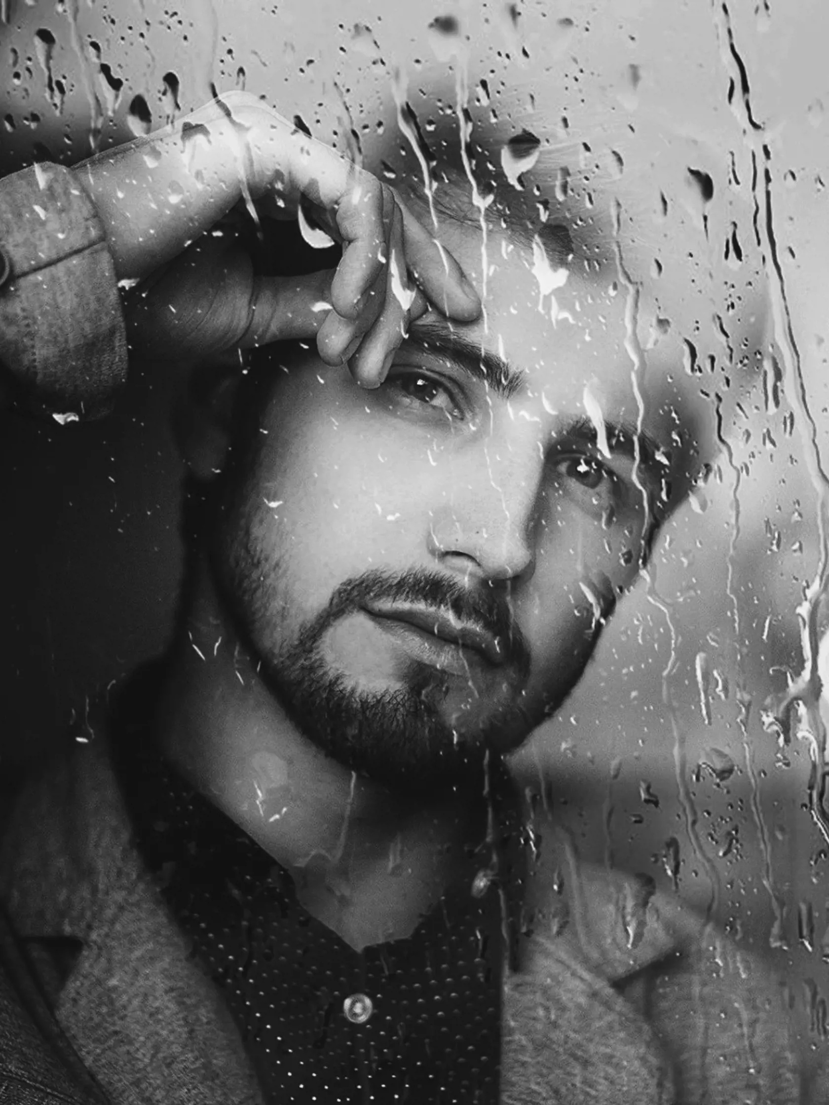 Pavol Kuklovský sa fotografii venuje už dlhé roky. Do je portfólia patria svadby, portréty, krajinky, ale aj pacienti so zriedkavými ochoreniami.