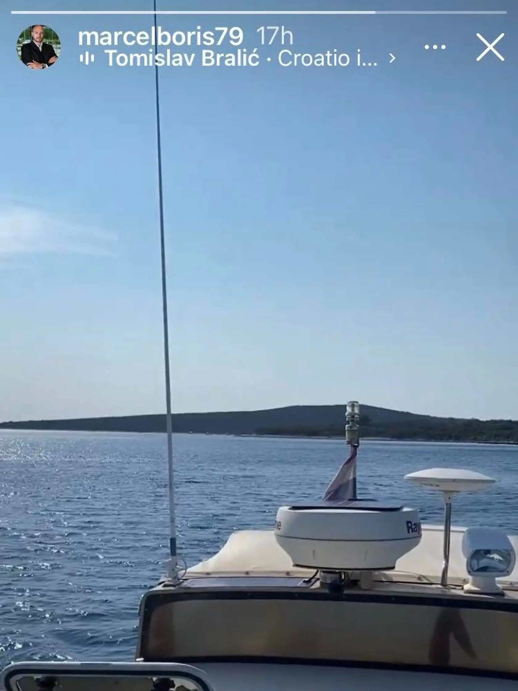 Martina Schindlerová sa vyfotila na jachte a v rovnakom čase zverejnil video z lode aj advokát Marcel Boris.