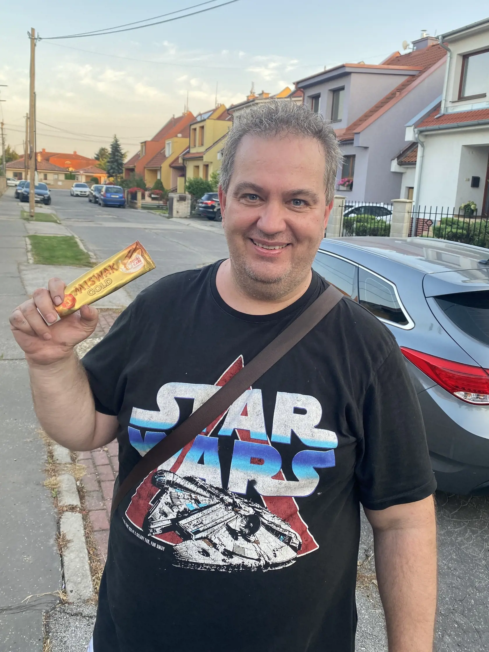 Branislav (51) zo Serede sa do Egypta pravidelne vracia. Vždy si tu kúpi známu zubnú pastu Miswak, ktorá je najpredávanejšia v Egypte. Kúpite ju tu už za 60 centov.