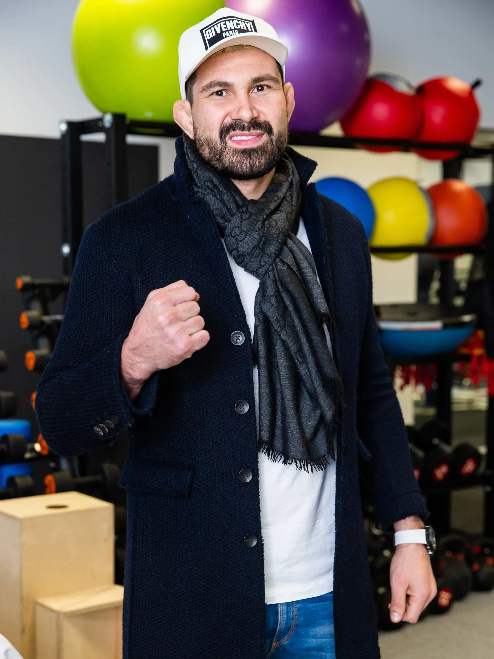 Adriána. "Ak by tam nebol ten Maďar, tak by som aj pozerala."