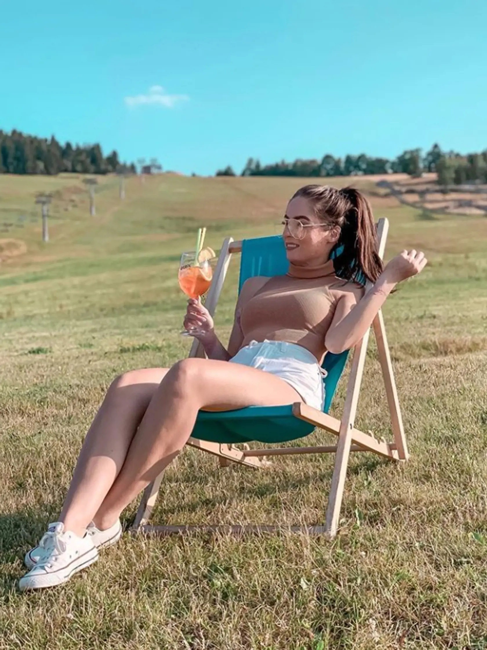 Roláčiky sa stali základom jej šatníka.