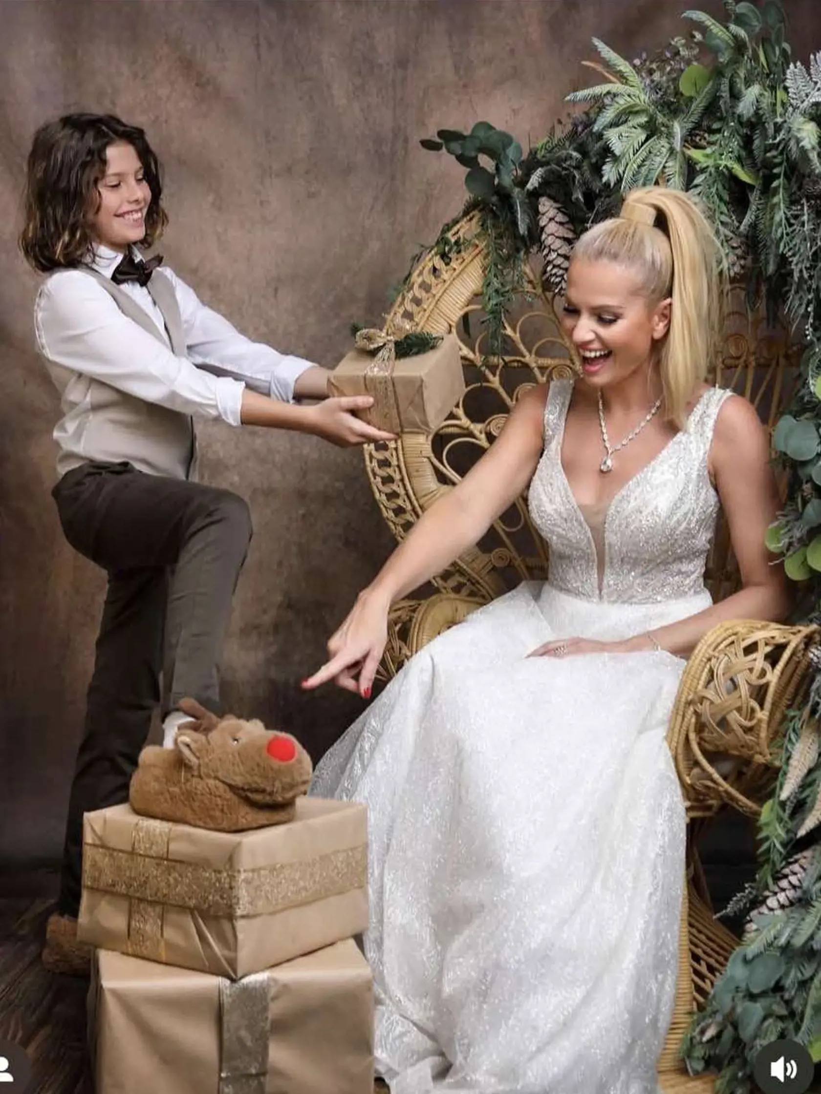 Vianoce celebrít: Na snímke Marianna Ďurianová so synom Romanom. 