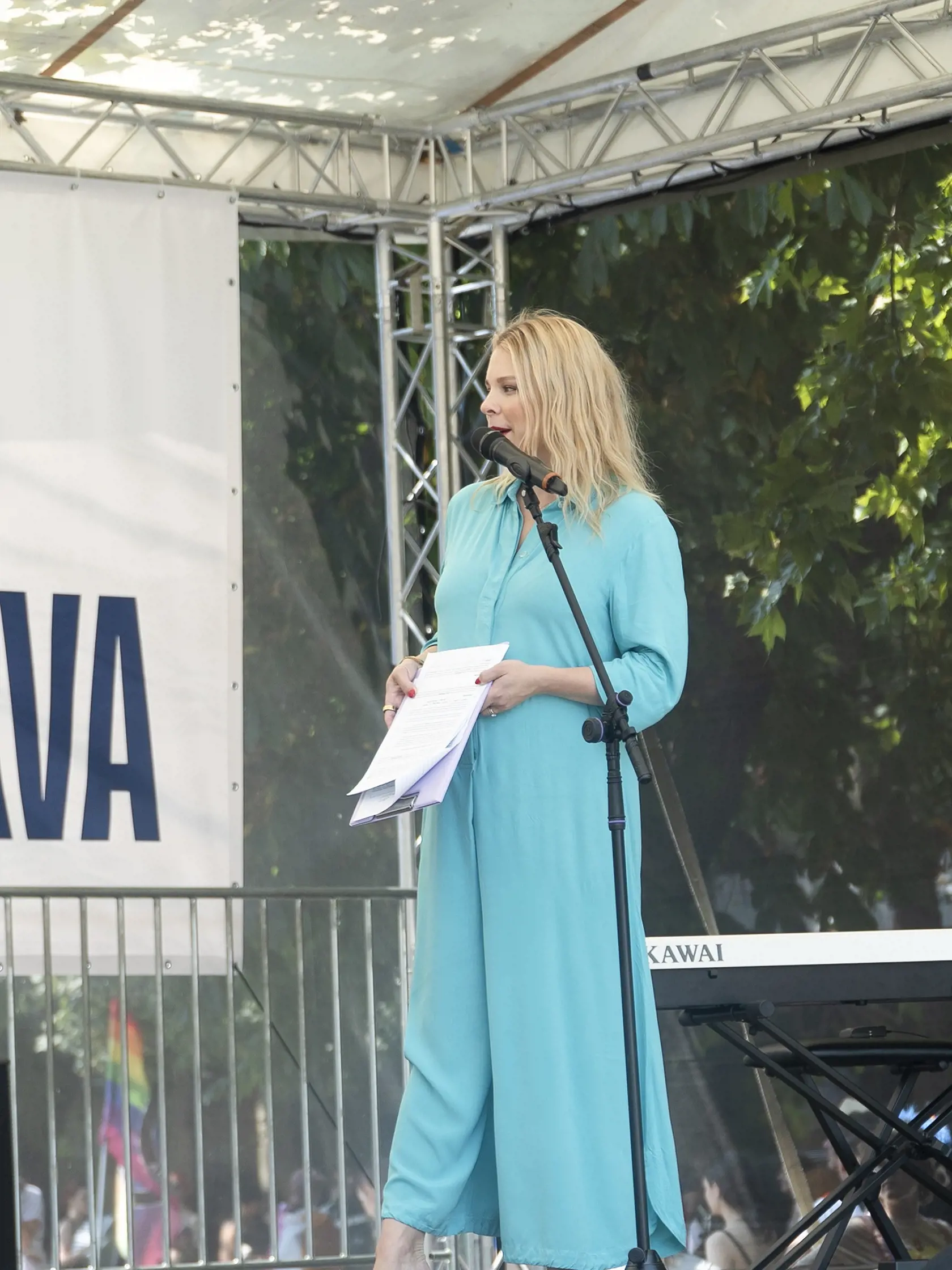 Veronika napriek pokročilému tehotenstvu moderovala Dúhový PRIDE v Bratislave.