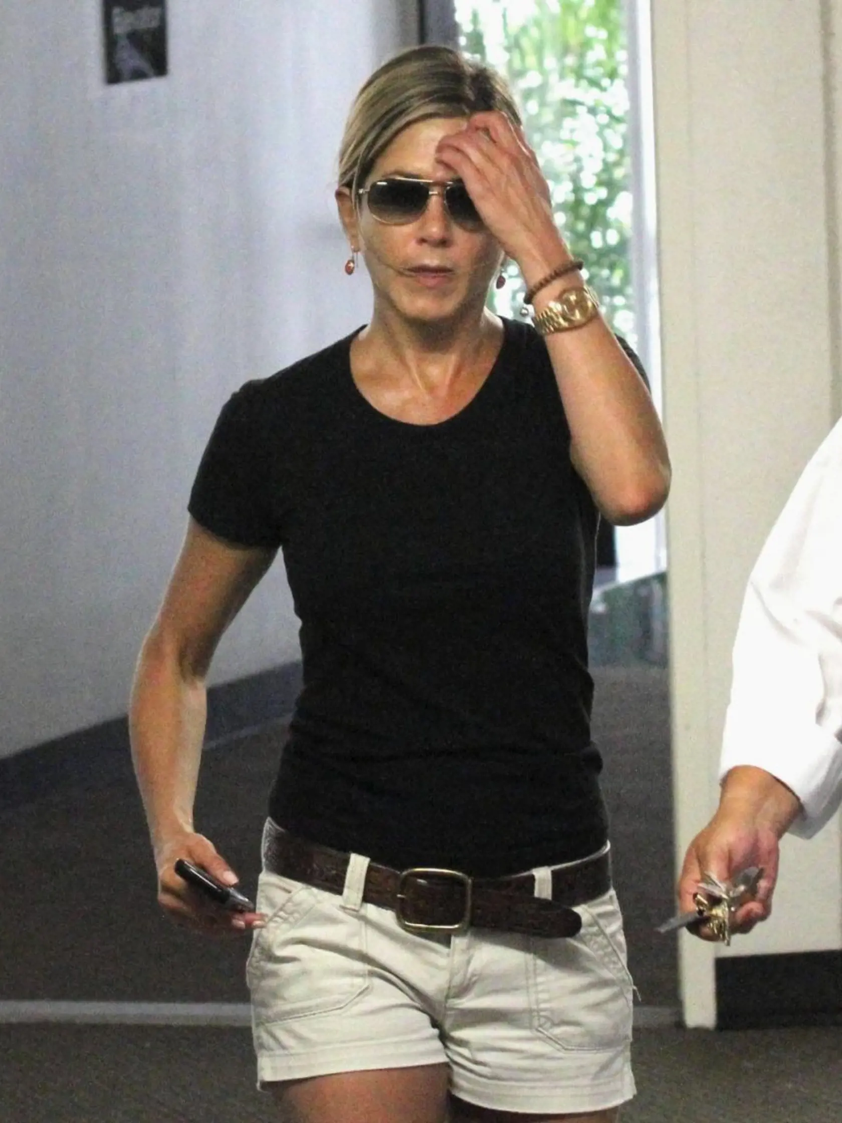 Jennifer Aniston odchádzala z kliniky v slzách.