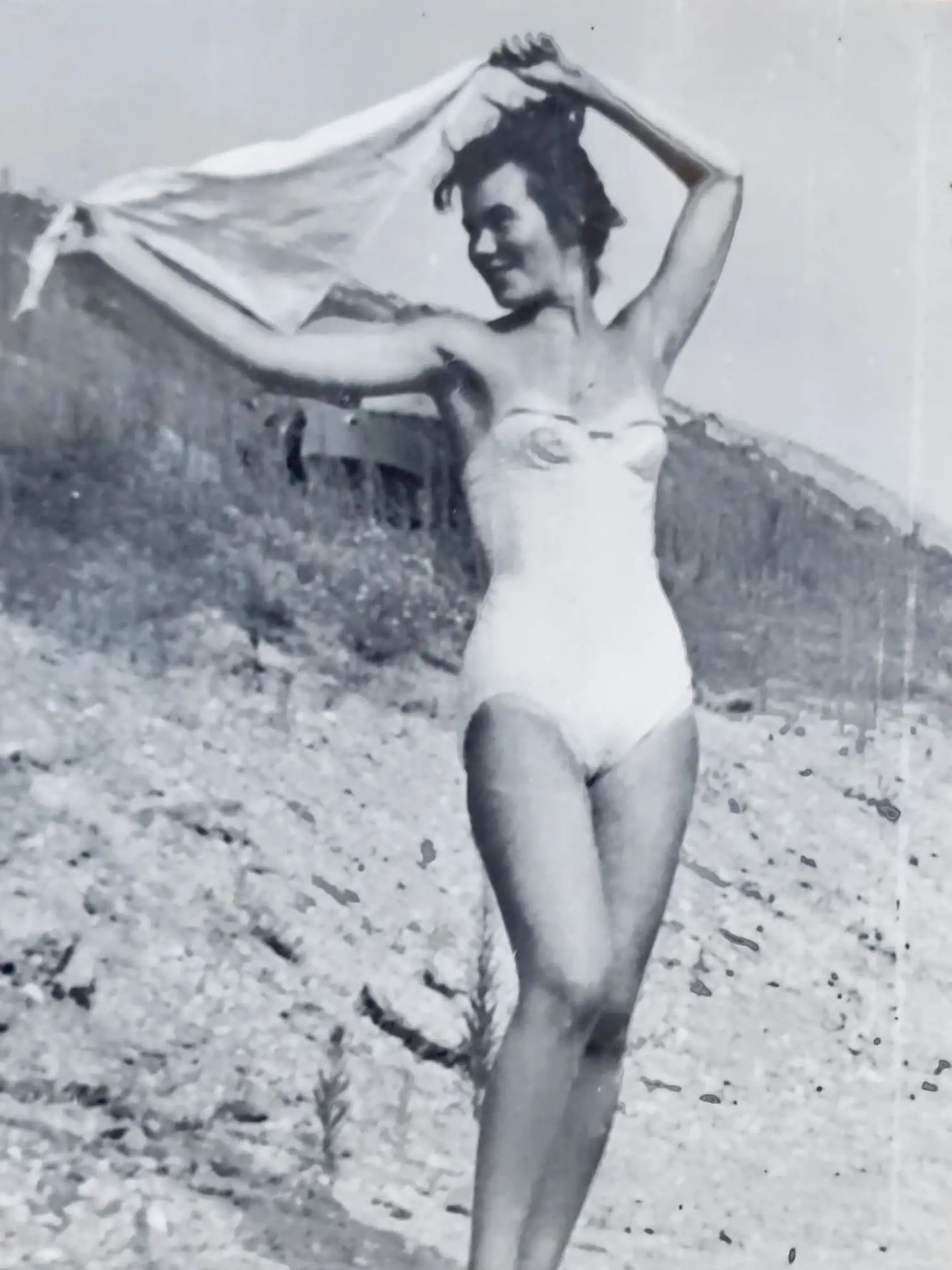 Alice v roku 1957, rok po zoznámení s Jurajom. Je vidieť, že bola manekýnka!