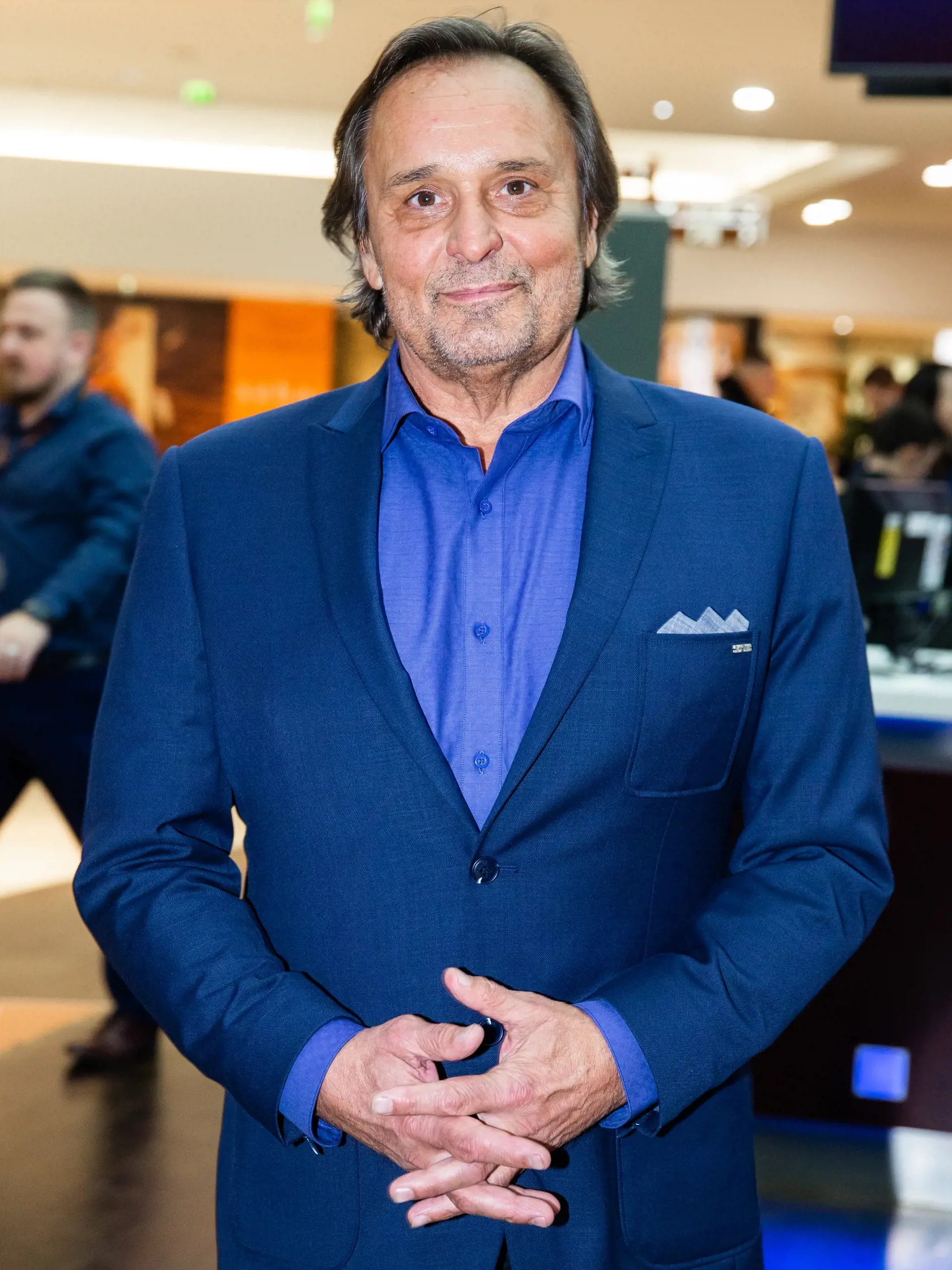 Hlavná postava filmu, herec Jozef Vajda, prišiel na premiéru už v skvelej pochudnutej forme.