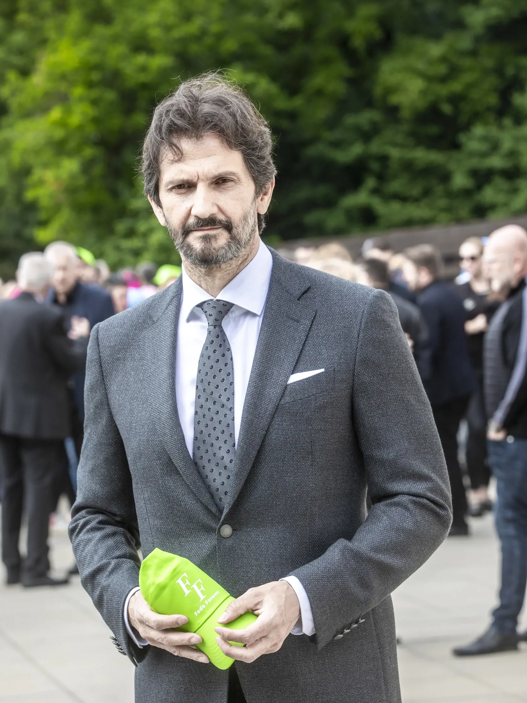 Na snímke je posledná rozlúčka s podnikateľom Fedorom Flašíkom v bratislavskom krematóriu, ktorá sa konala v piatok 3.5 2024. Na fotke je minister obrany SR Robert Kaliňák.