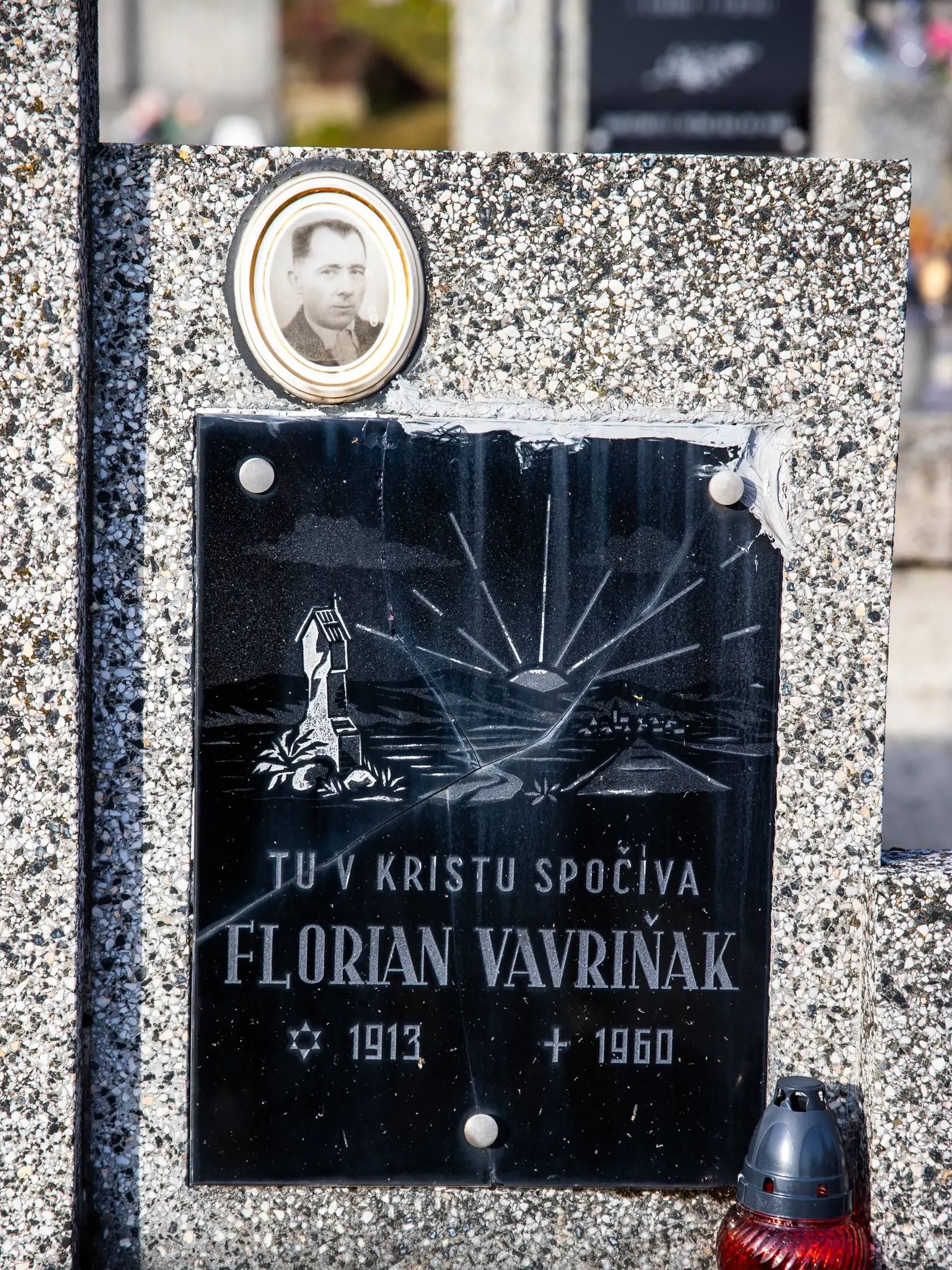 Vtedy do kostola vstúpil Florián Vavriňák. Bol otcom troch detí.