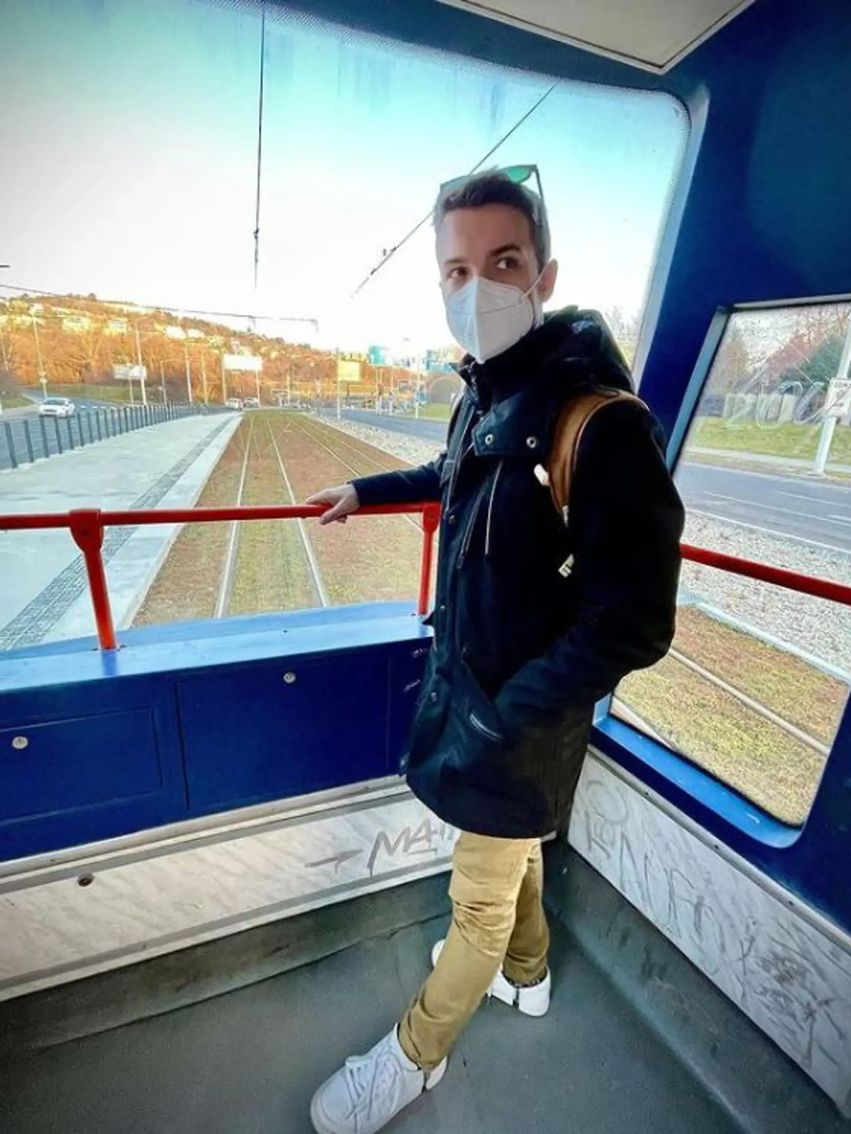 Viktor Vincze v električke.
