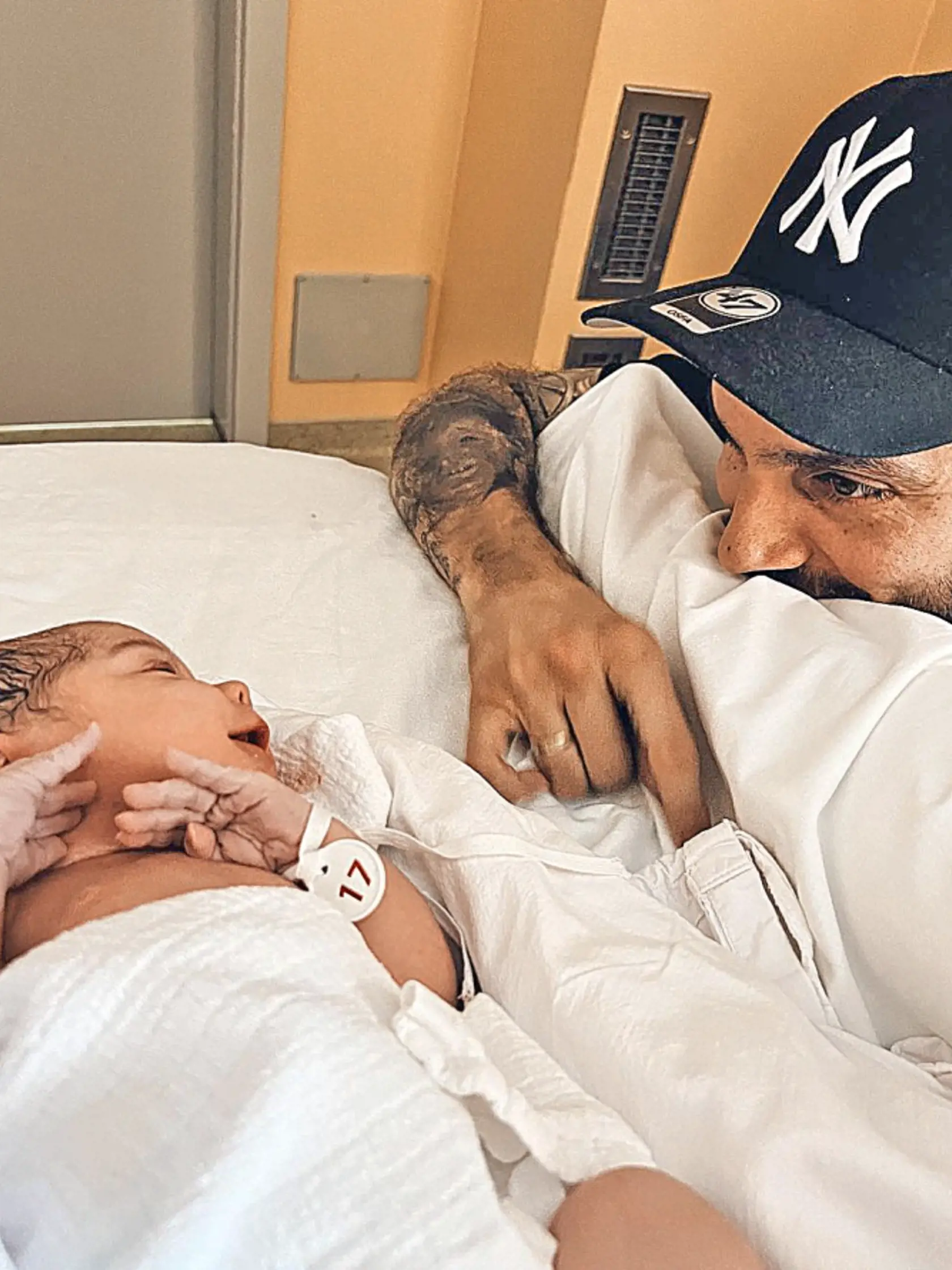 Bekim Aziri (35), moderátor