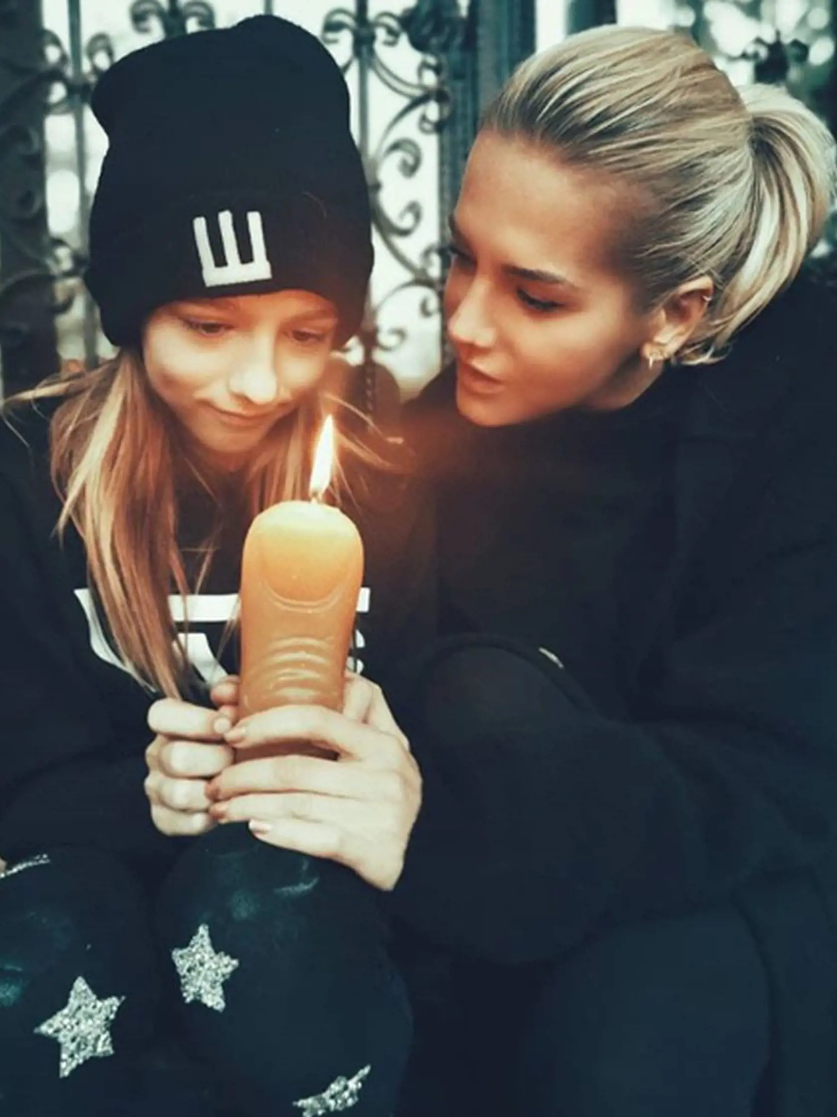 Dara Rolins, Laura Homolová