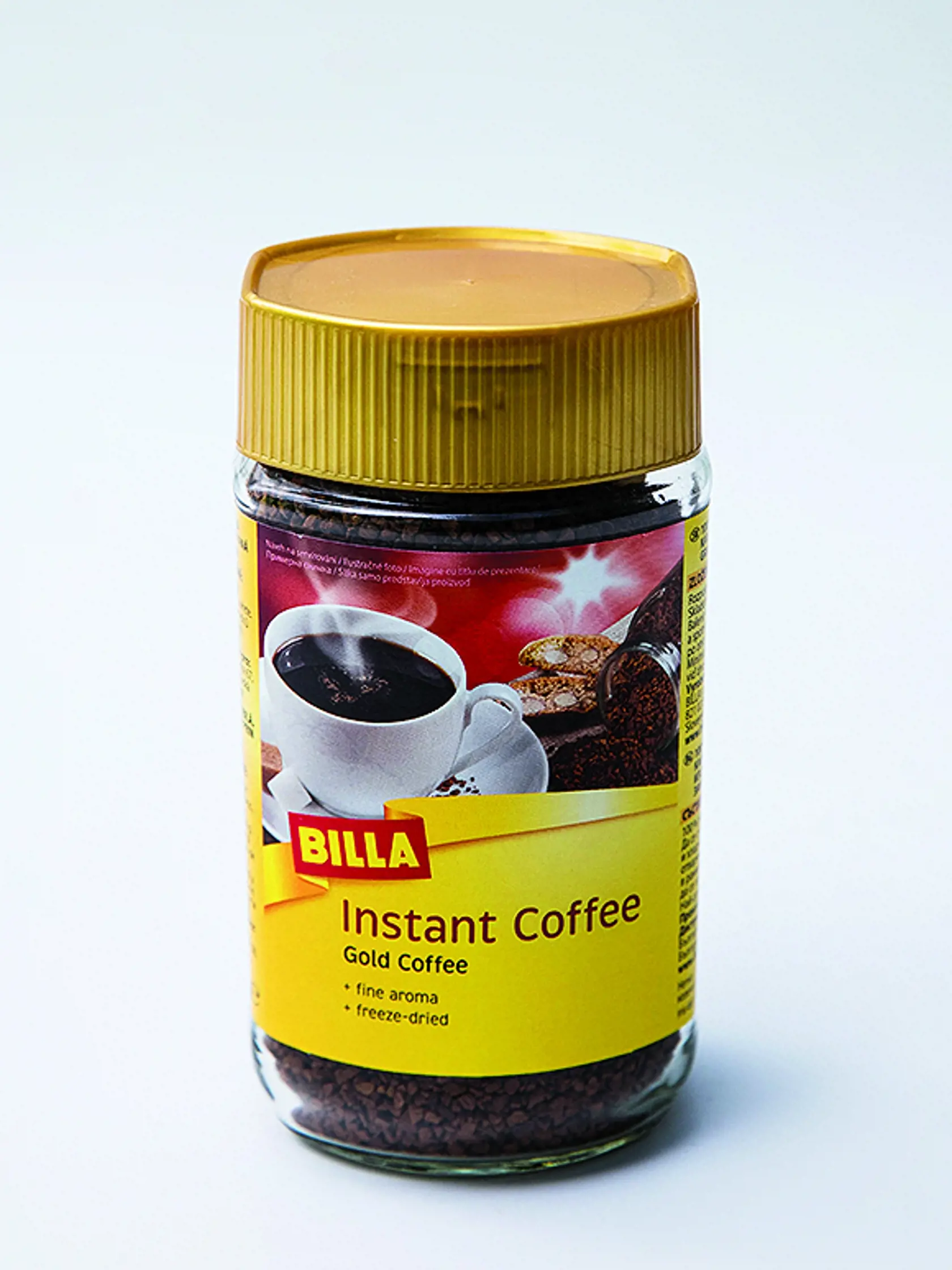 
Instant Coffee Gold Billa, 100 g Predáva/ Billa Krajina pôvodu/ Nemecko Zloženie/ 100 % rozpustná káva REDAKCIA HODNOTÍ: Z tejto instantnej kávy po rozbalení necítiť žiadnu vôňu pražených kávových zŕn. Horúci nápoj je takmer čierny s jemnou orieškovo-kakaovou arómou. Neochutený je kyslý, žiada si doplniť mliekom a cukrom Táto káva je vhodná skôr ako raňajkový nápoj s väčším množstvom mlieka alebo na prípravu bielej kávy.

