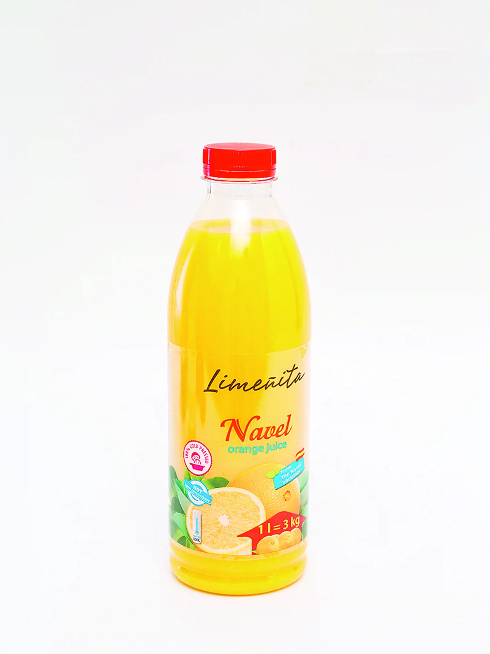 
Navel Orange Juice Limeñita, 1 l Krajina pôvodu/ Španielsko Zloženie/ šťava z pomarančov Navel 98 %, dužina 2 %, listovaná za studena Energia v 100 ml/ 188 kJ Sacharidy/ 10,1 g REDAKCIA HODNOTÍ: Jasnooranžová šťava má príjemnú pomarančovú vôňu, je stredne hustá a plná jemných kúskov dužiny. Chuťovo je kyslasto-hor- kastá s trpkým akcentom a veľmi osviežujúca. Zvláštnou dochuťou, zrejme zo špeciálnej sorty pomarančov, z ktorých ju vyrobili, trocha pripomína multivitamínovú šťavu.