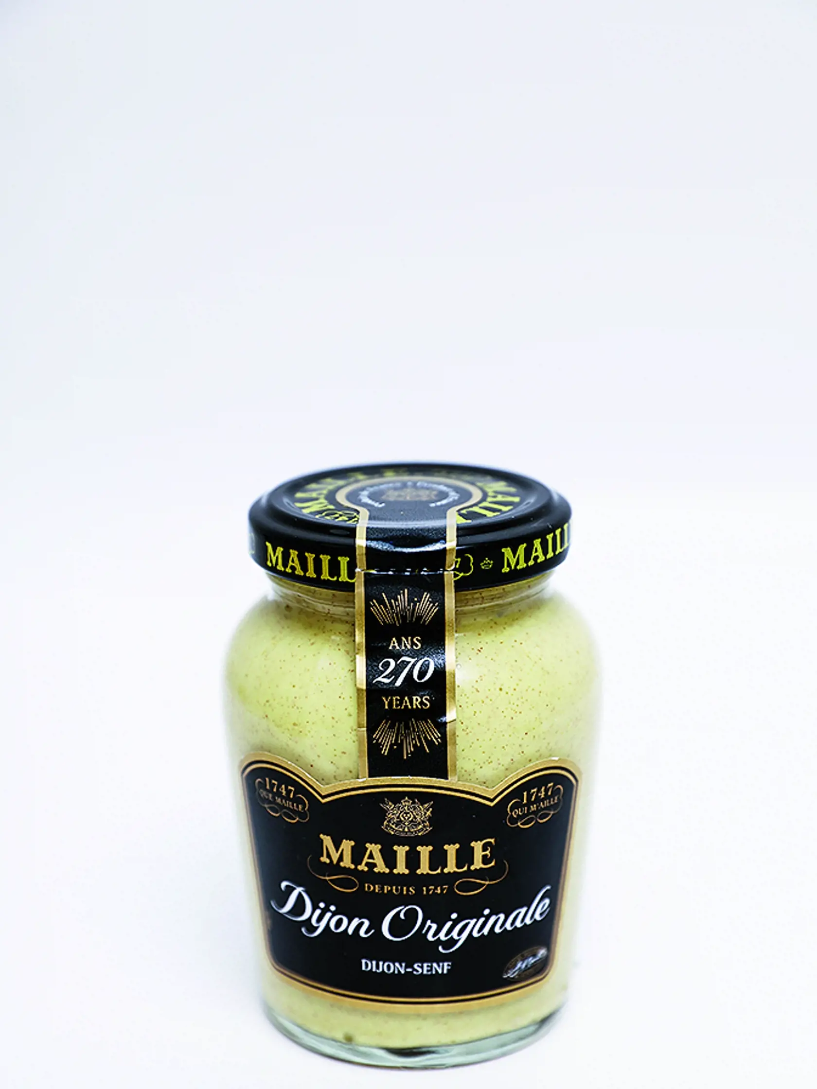 Dijon Originale Maille, 200 ml Cena za 100 ml: 1,23 € Krajina pôvodu/ Francúzsko Zloženie/ pitná voda, horčicové semená 34 %, kvasný liehový ocot, jedlá soľ, kyselina citrónová, konzervačná látka: disiričitan draselný Energia v 100 ml/ 670 kJ Bielkoviny/ 8 g Sacharidy/ 4 g Tuky/ 12 g Soľ/ 6,2 g
REDAKCIA HODNOTÍ: Svetlá horčica s príjemnou chrenovou arómou má hustú, krémovitú konzistenciu a najjemnejšiu textúru. Chuťovo je najlahodnejšia – akurát ostrá s mierne kyslastou dochuťou, optimálne slan