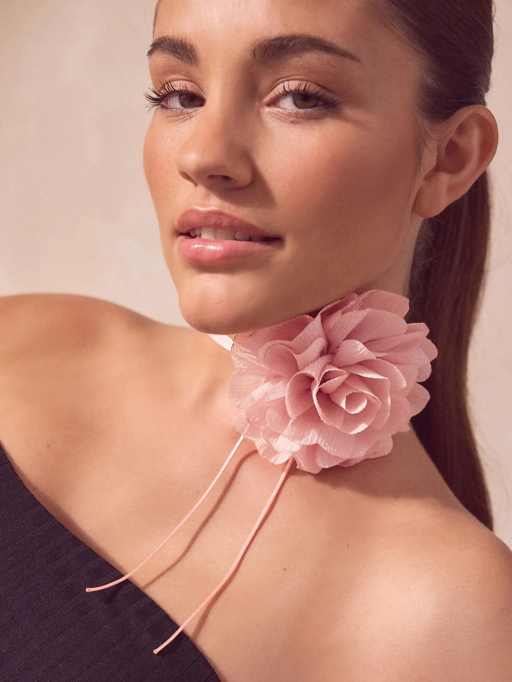 Choker ruža: Next, 11 €