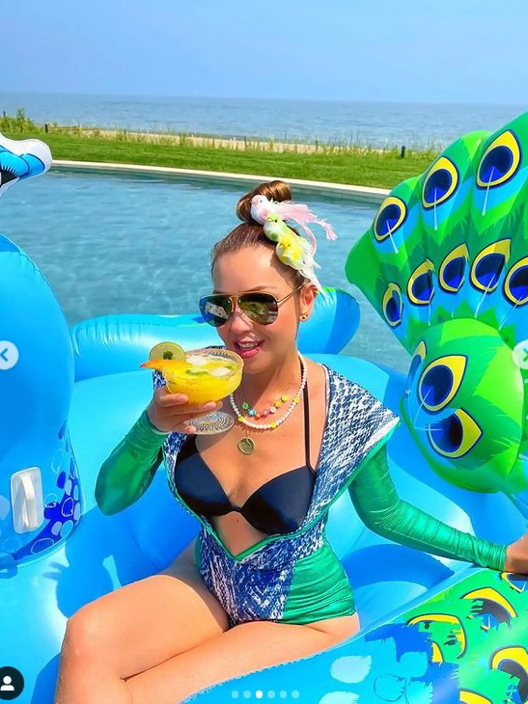 Thalía oslávila 50 rokov, ale vyzerá skôr ako sladká tridsiatnička.