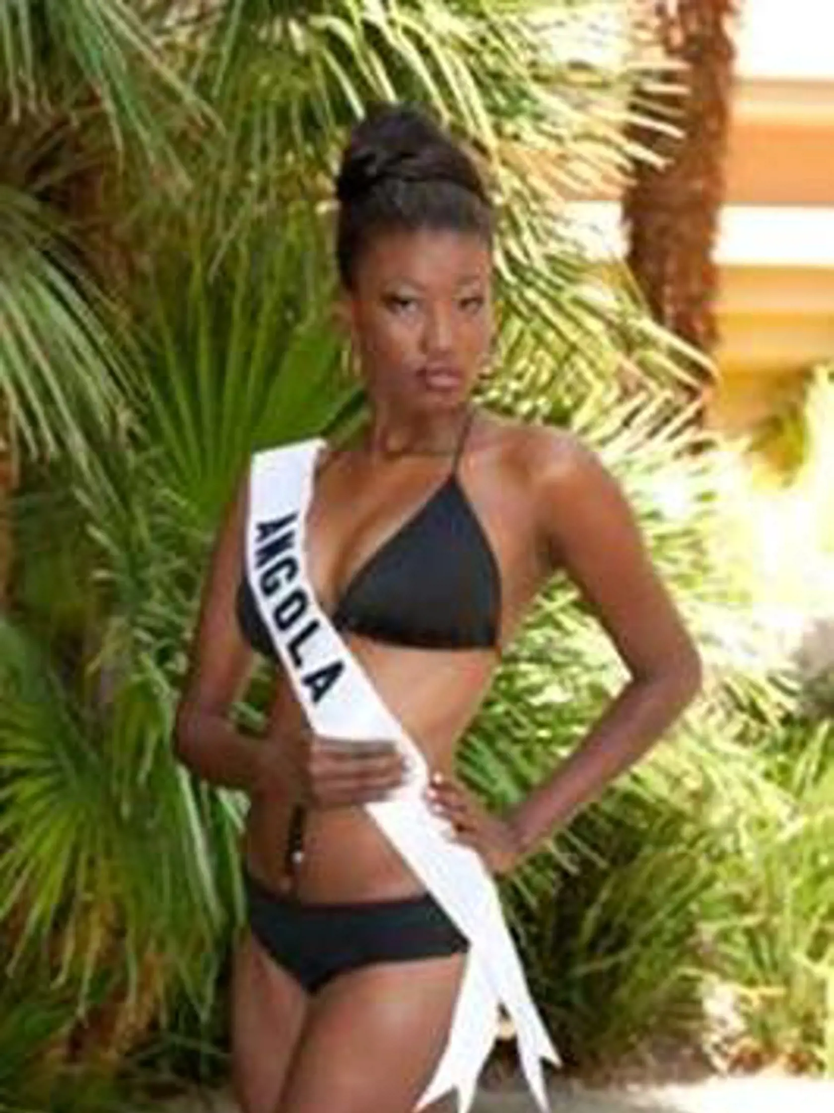 Jurema Ferraz – Miss Angola.