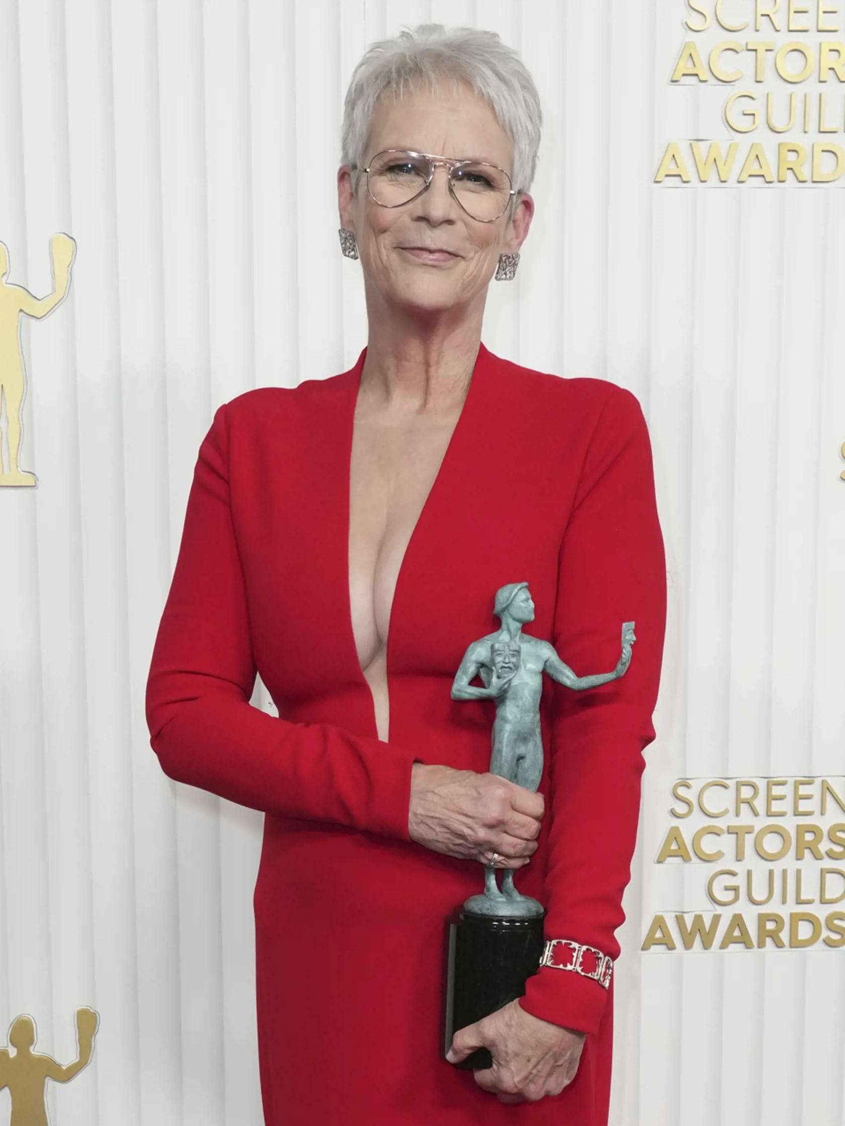 Ak si raz pokazíte tvár, už to nemôžete vrátiť, povedala Jamie Lee Curtis a na plastiky sa vykašľala.