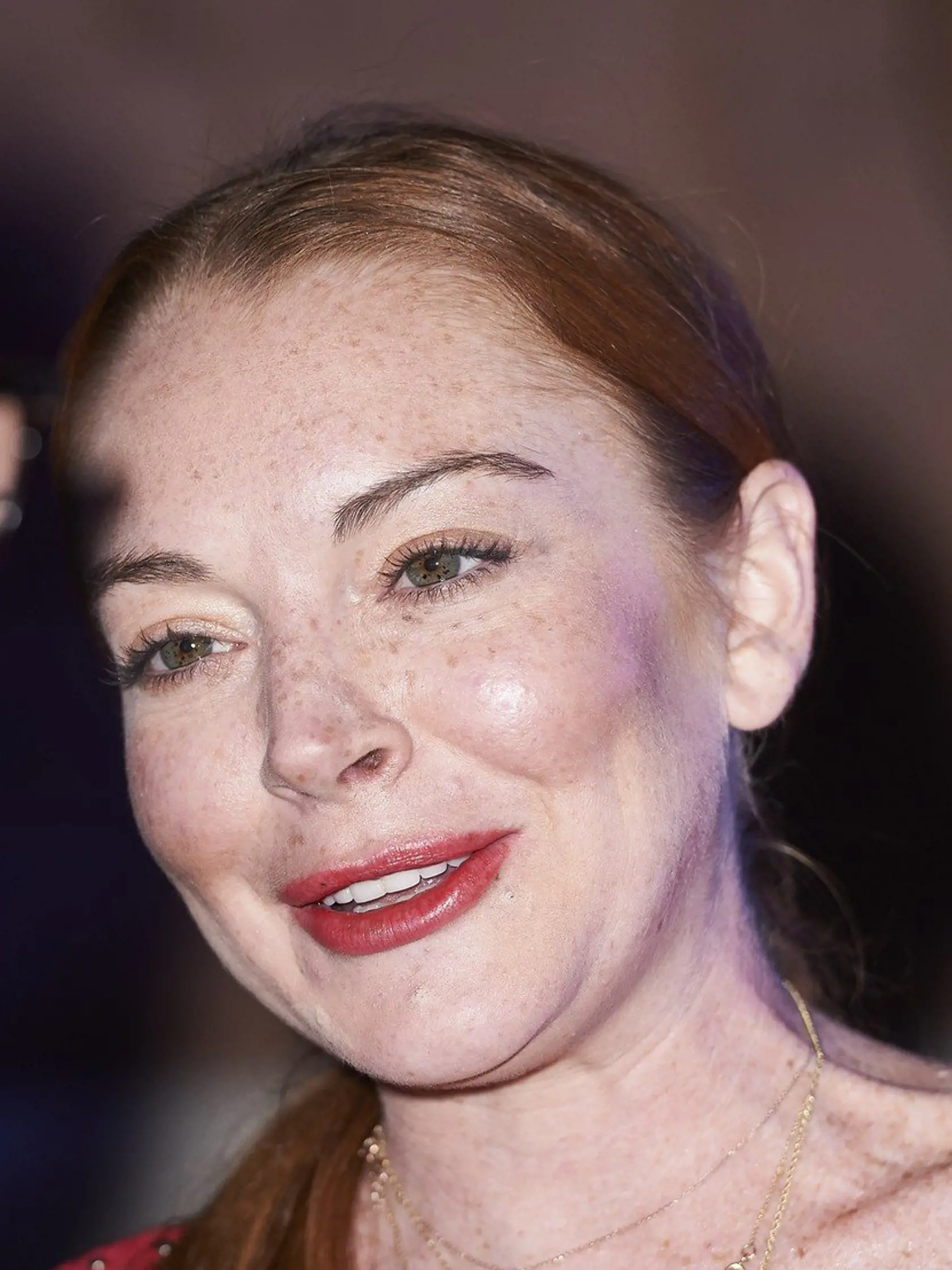 Lindsay Lohan bojovala s drogami, bulímiou aj anorexiou:

Herečka si získala srdcia fanúšikov ešte ako tínedžerka vďaka filmom pre násťročných a stala sa americkou srdcovkou v neuveriteľne mladom veku. Lindsay Lohan je známa užívaním drog, no málokto vie, že bojovala aj s bulímiou a anorexiou.