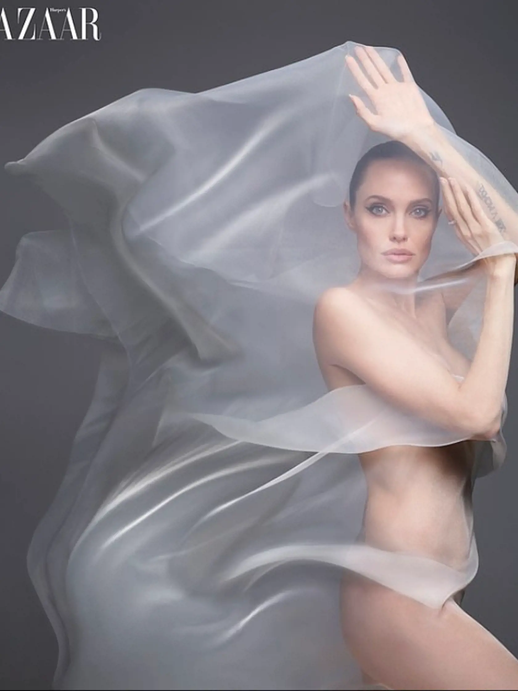 Angelina Jolie sa nechala vyfotografovať pre časopis Harper's Bazaar.
