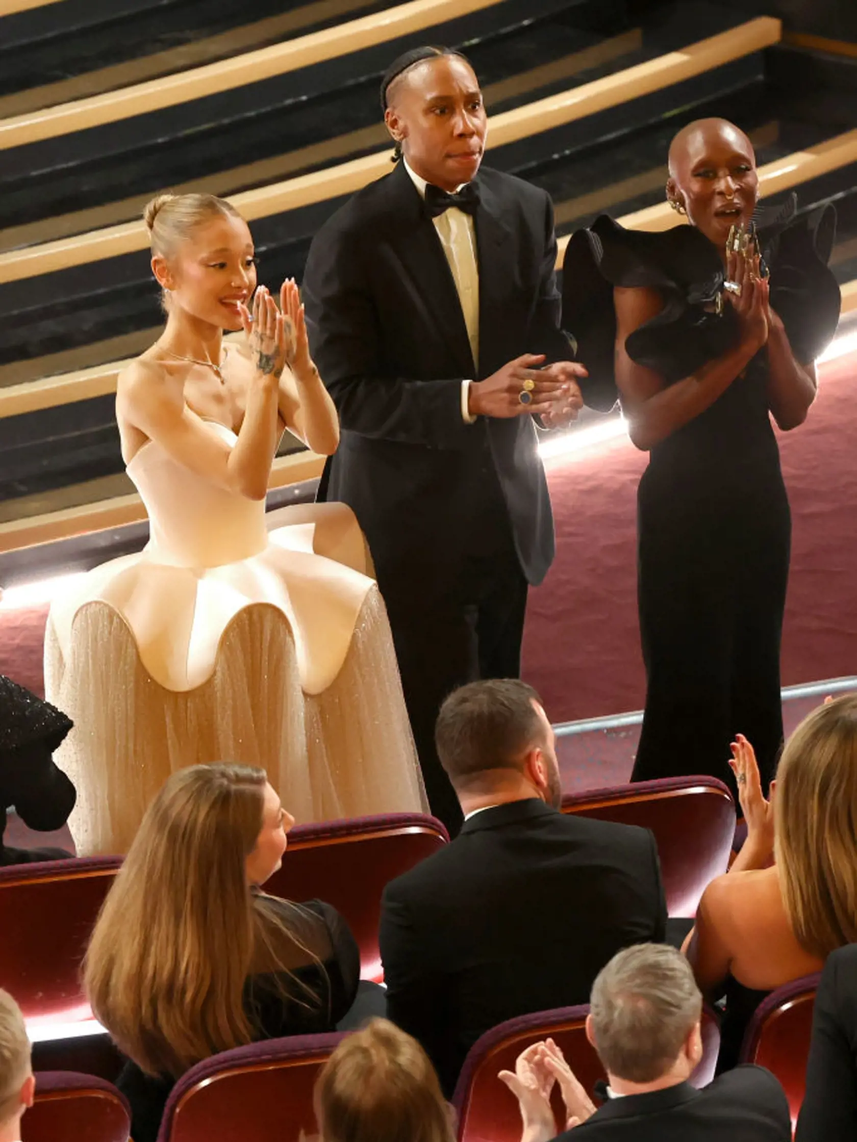 Hviezdy filmu Čarodejka Ariana Grande a Cynthia Erivo.