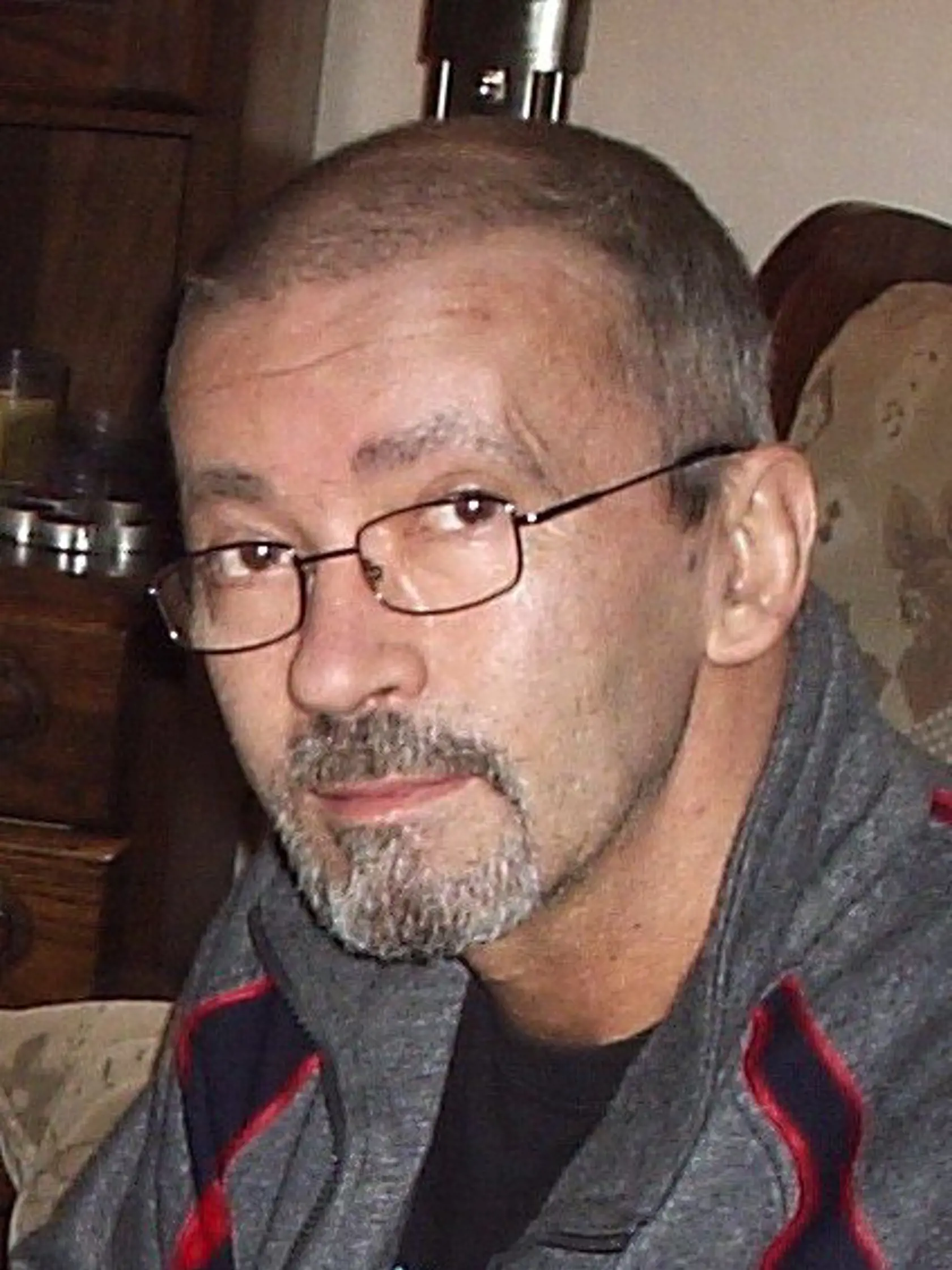 Po ťažkej chorobe zomrel 12. júna 2008 v noci v Košiciach vo veku nedožitých 56. narodenín známy herec a režisér Peter Rašev (na sn.).  Repro TASR