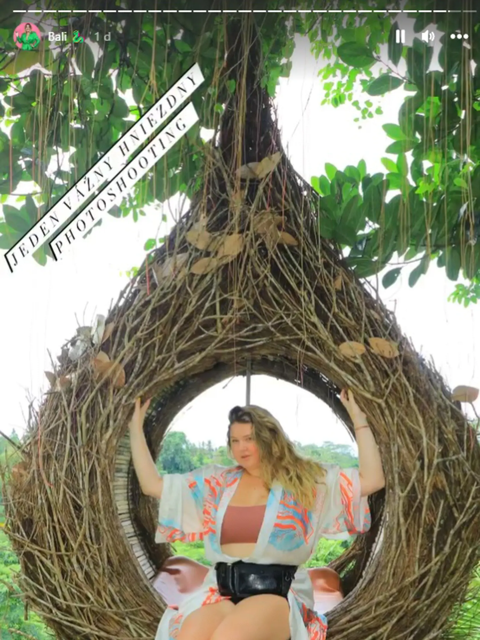 Evelyn si vychutnáva atmosféru Bali.