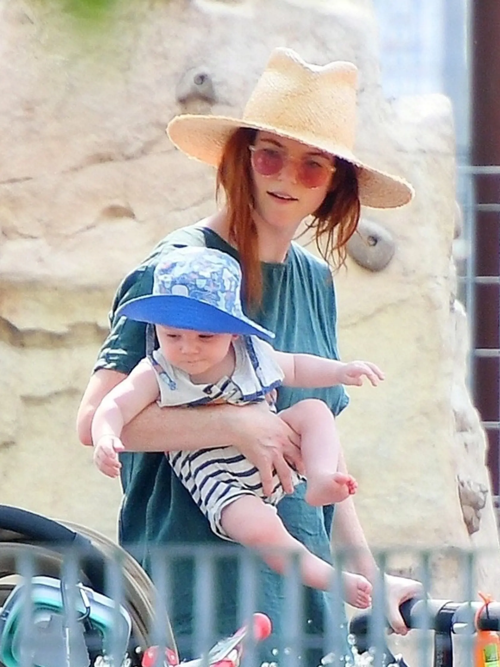 Rose Leslie s prvým potomkom.