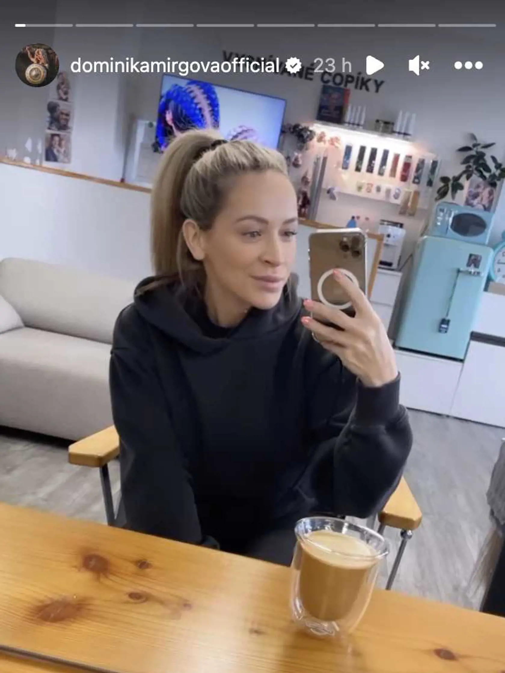 Dominika sa na dovolenku vybrala so synom Peťkom, Peter zostal doma