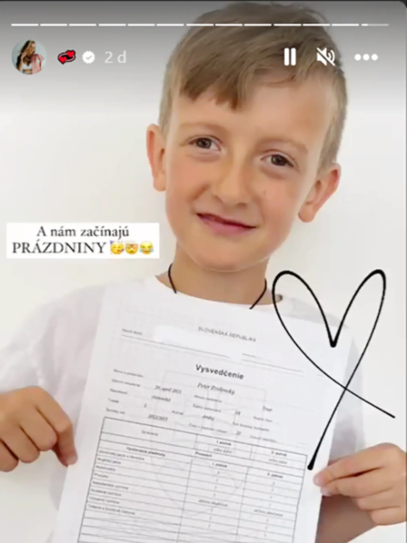 Musia zabrať. Speváčka Dominika Mirgová priznala, že synovi ide najmenej slovenčina.