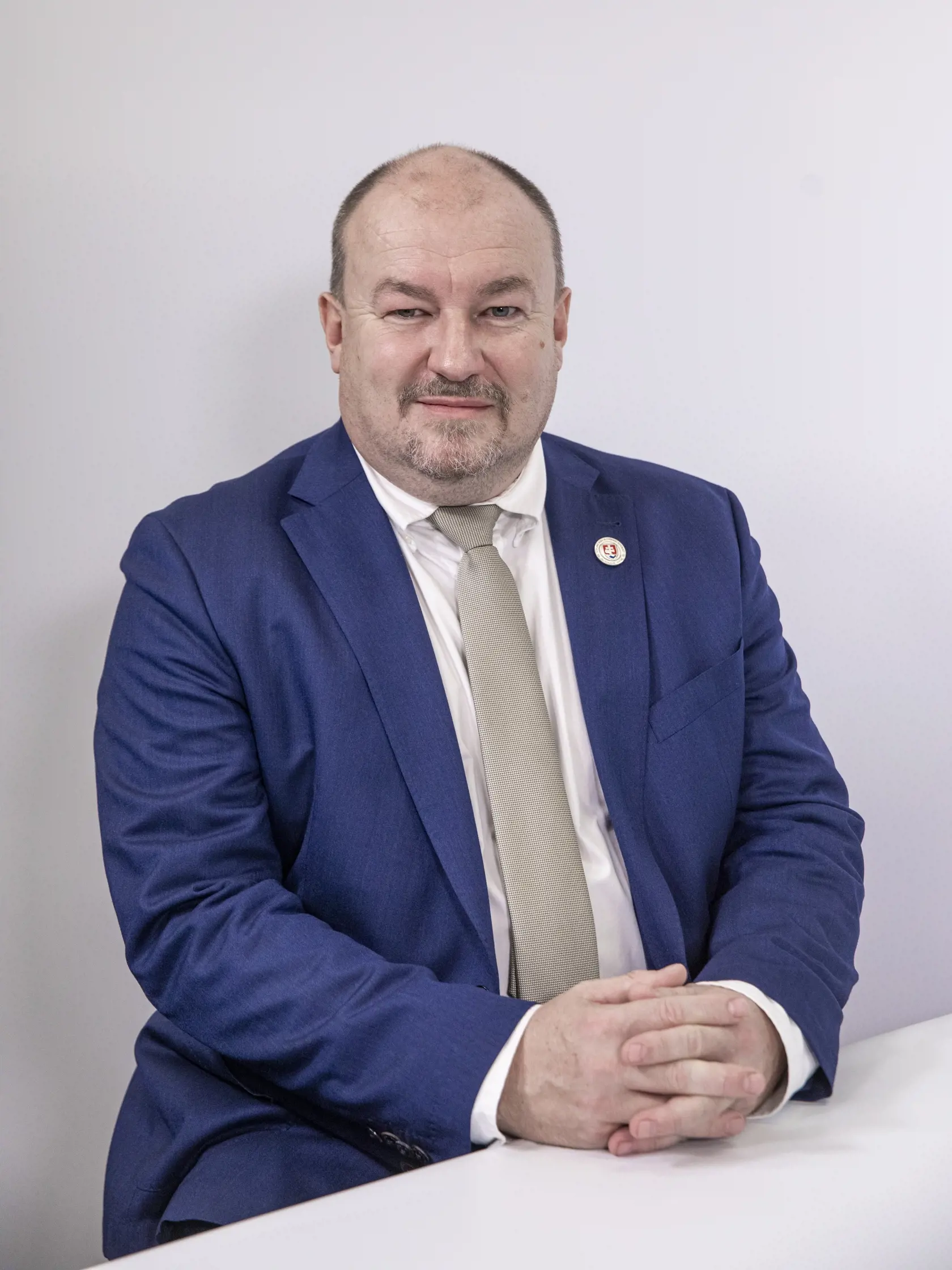 Na snímke je diskusná relácia “Teraz takto”, ktorej hosťom bol  poslanec Národnej rady Slovenskej republiky na kandidátke strany SNS Rudolf Huliak.