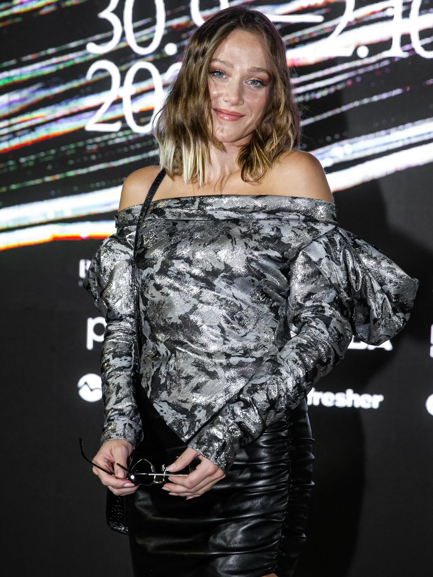 Druhý deň zo série módnych prehliadok pod názvom "Fashion LIVE!" v Bratislave. Na snímke Emma Drobná.