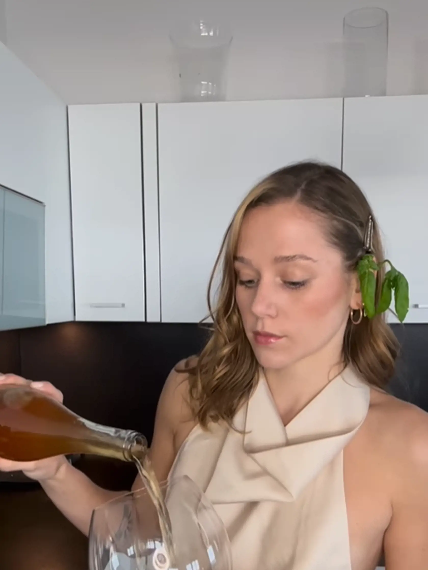 Emma Drobná pripravovala chutné špagety. Keby mala zásteru, k trapasu nedôjde.