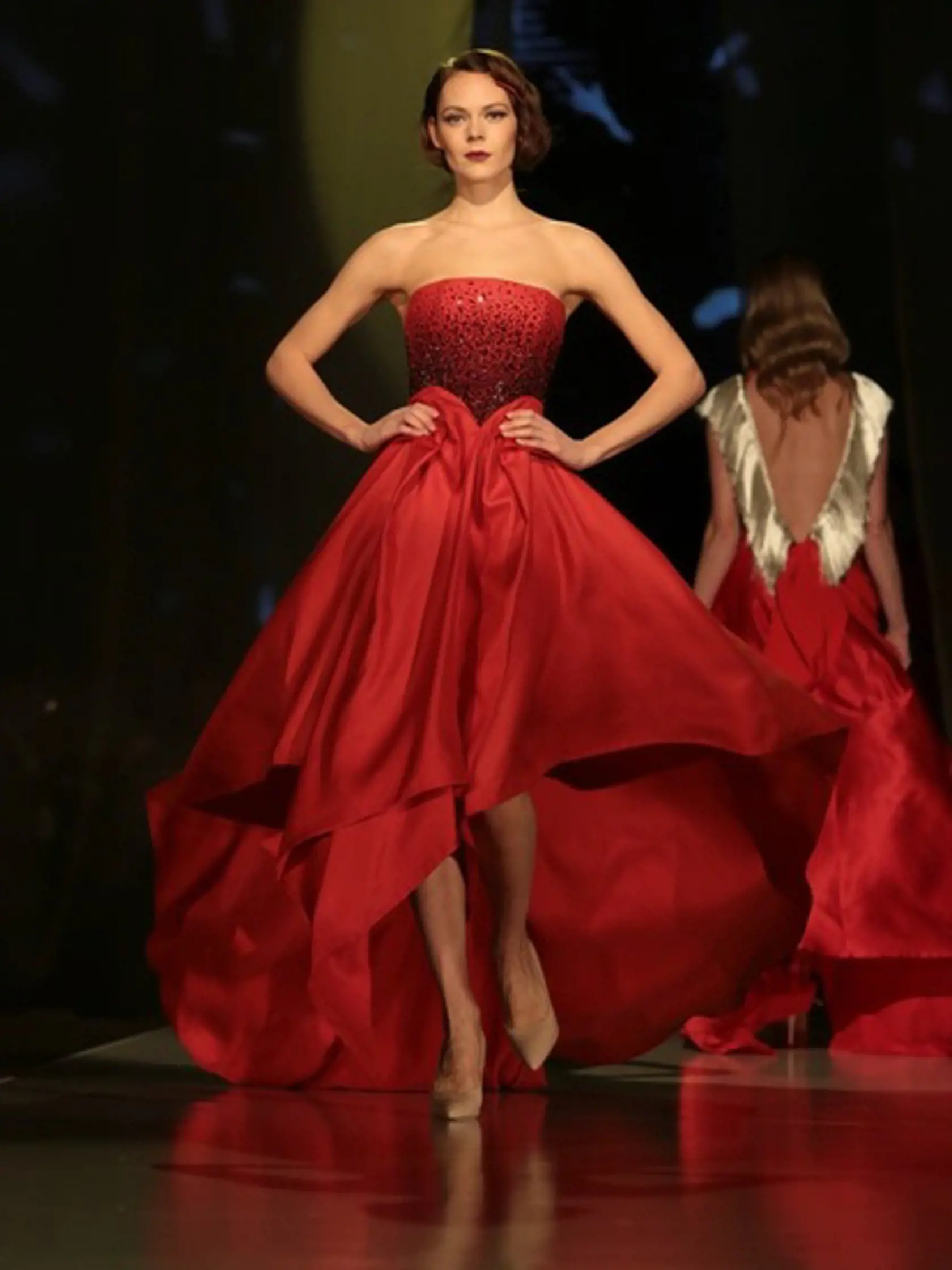 Nadýchané s kamienkami: Róbu, ktorú si Gabika vyhliadla, predvádzala éterická modelka Kinga Rajzak.