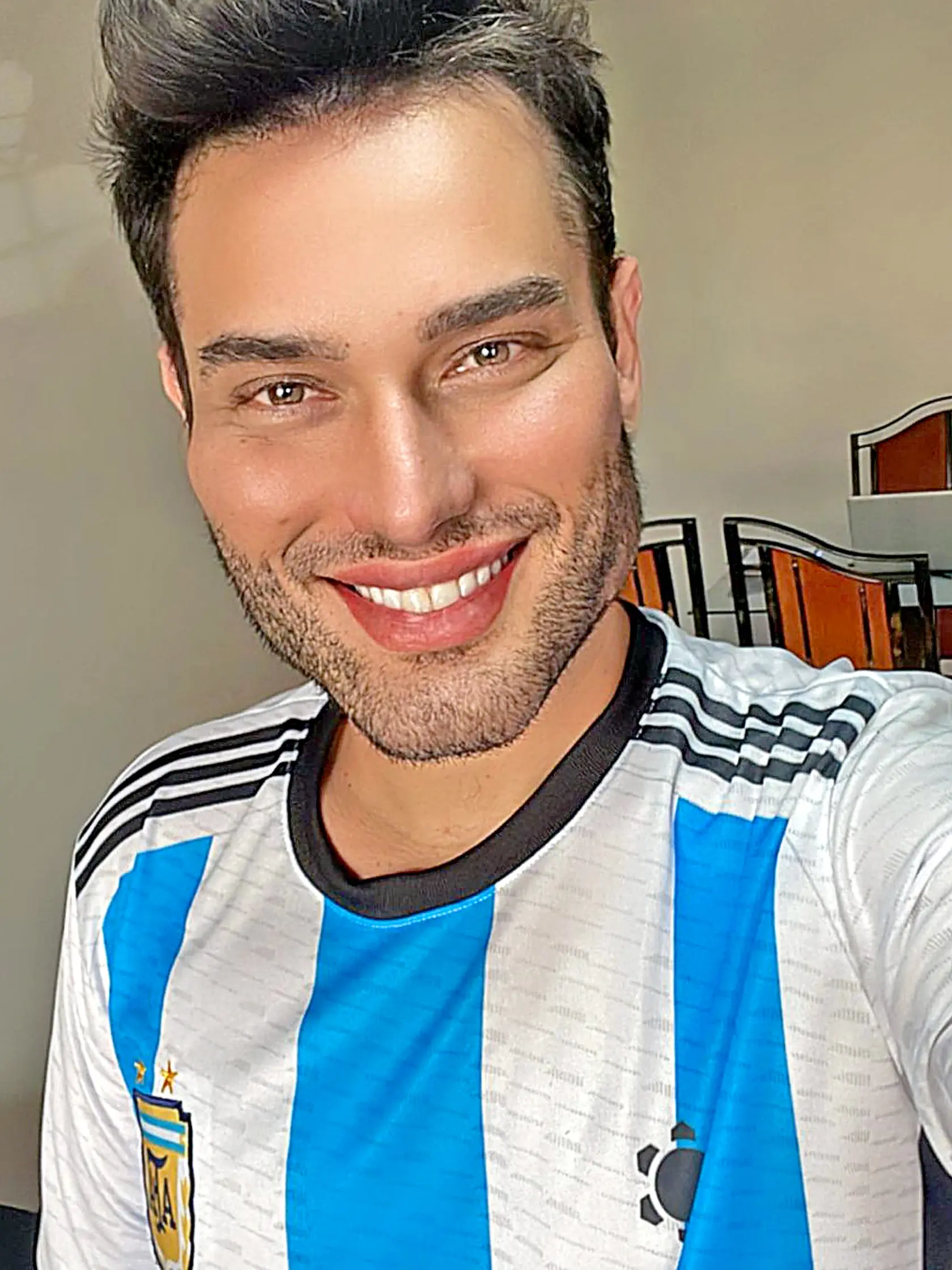 Veštec Athos Salomé v argentínskom drese
