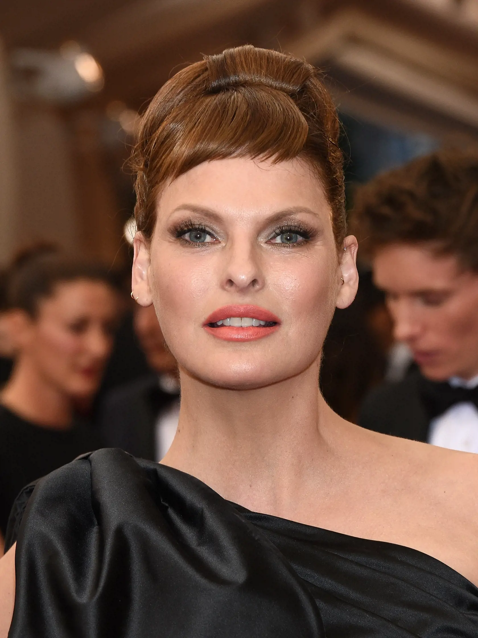 Linda Evangelista v roku 2015 ešte pred nešťastným zákrokom.