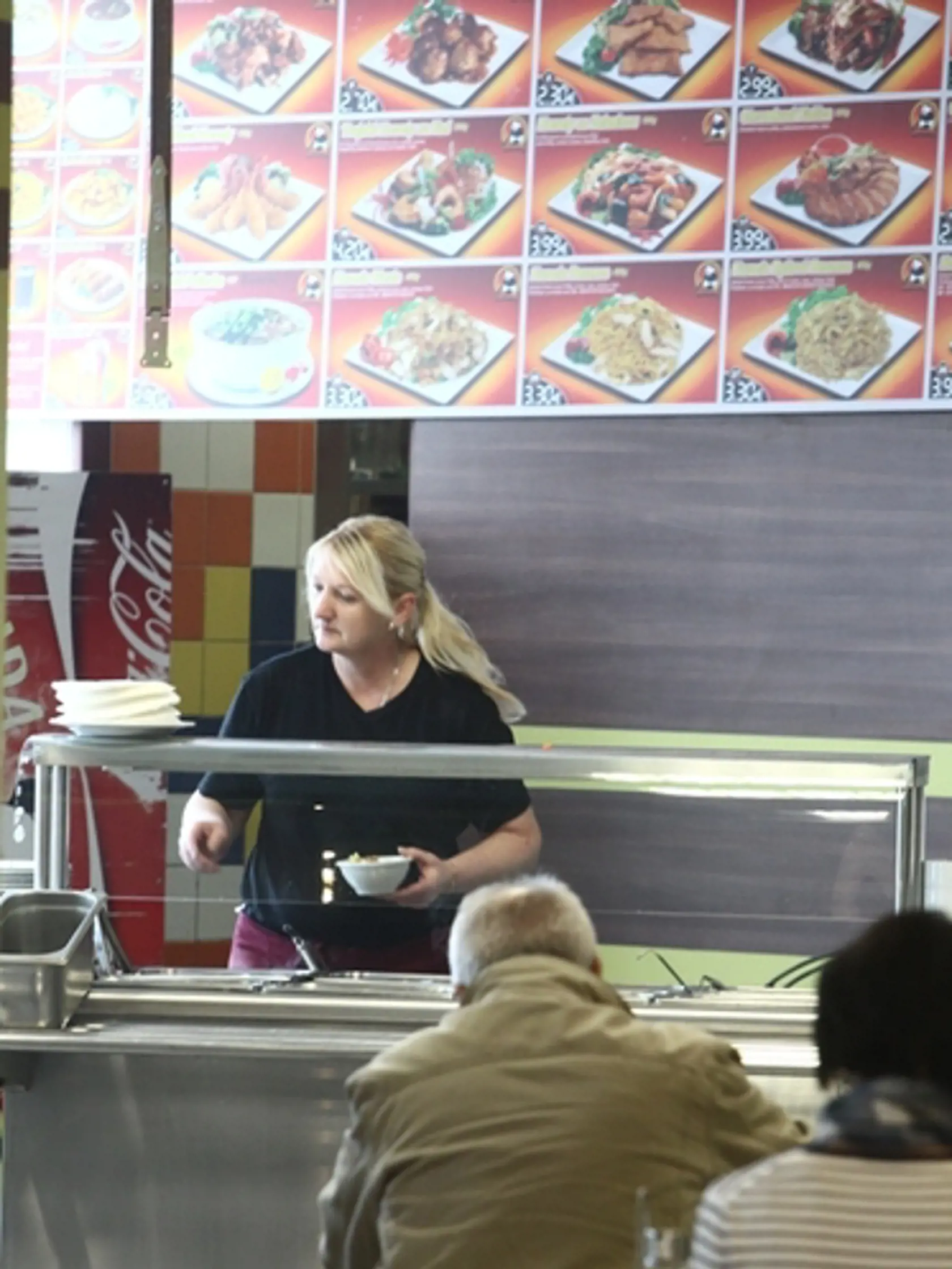 Reštaurácia Panda, v obchodnom centre Tesco, Zlaté piesky