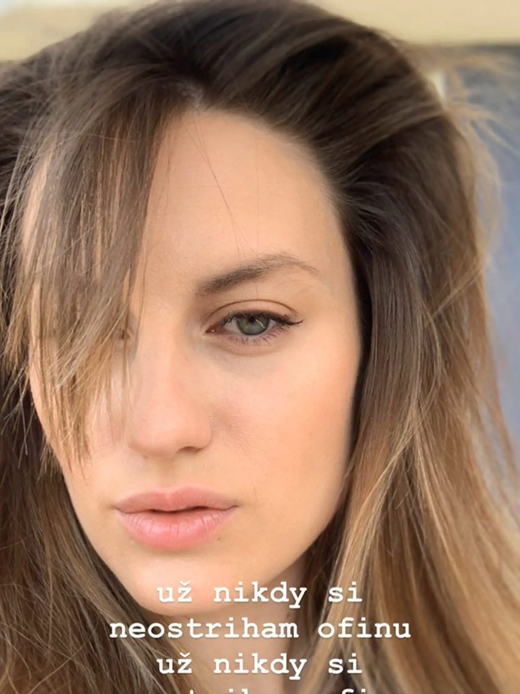 Natália je nádherná žena.