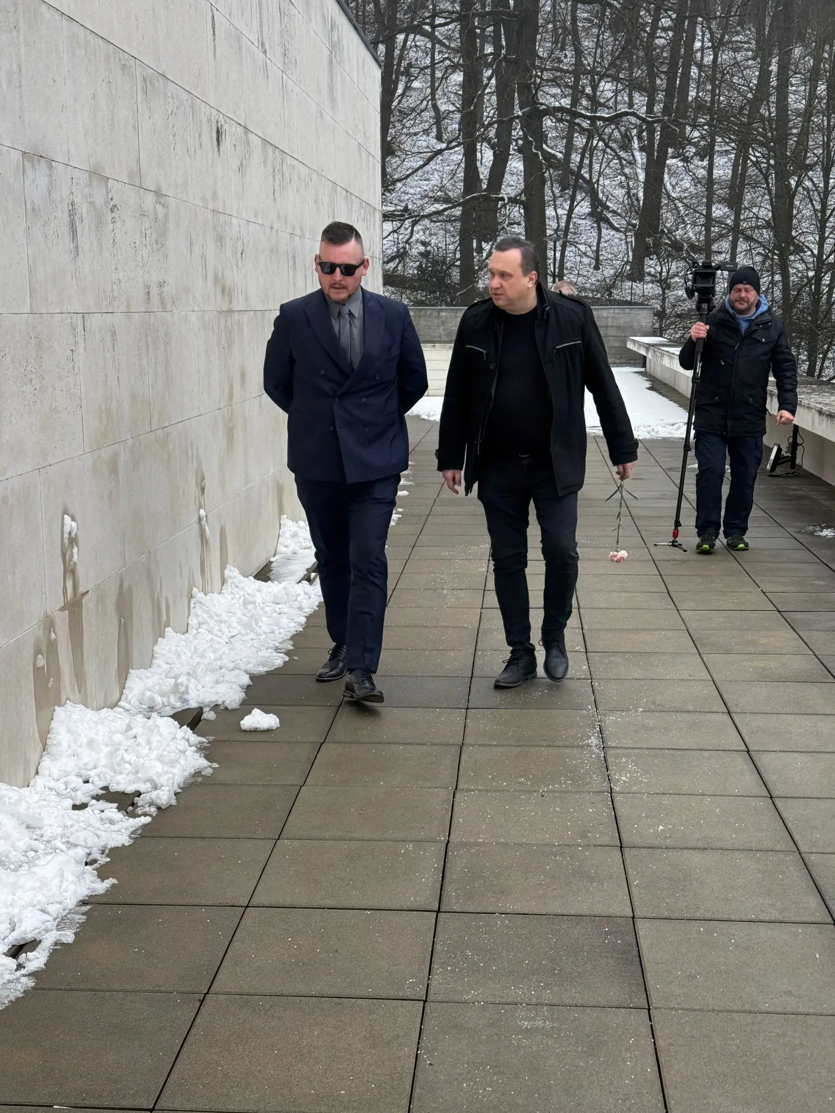 Posledná rozlúčka s Cuperom. Na snímke vľavo Daniel Bombic.