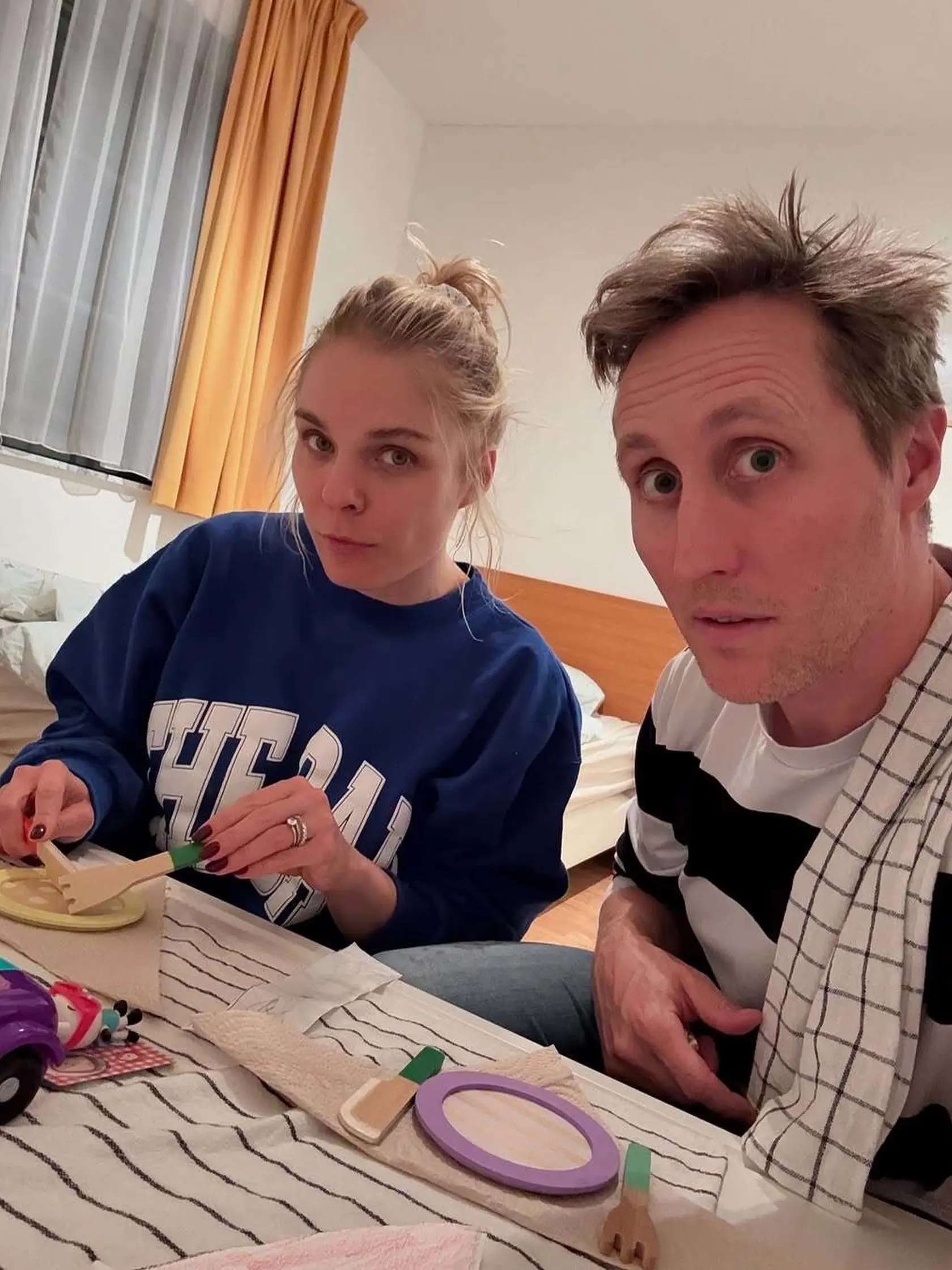 Veronika Cifrová Osrihoňová a Matej Sajfa Cifra sa definitívne presunuli do Bruselu.
