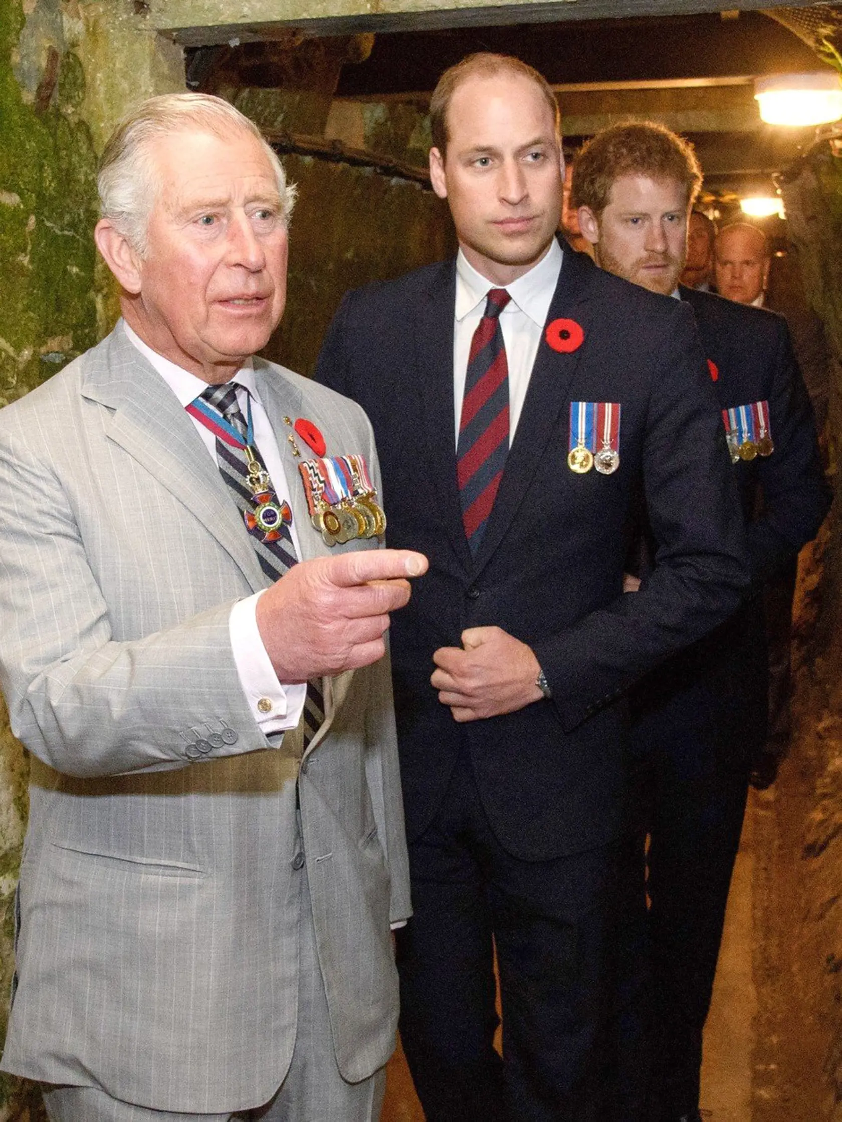 Zatiaľ čo Charles trval na tom, že Diane neprináleží používať naďalej titul „Jej kráľovská výsosť“, William je presvedčený, že jej ho po smrti mali vrátiť.