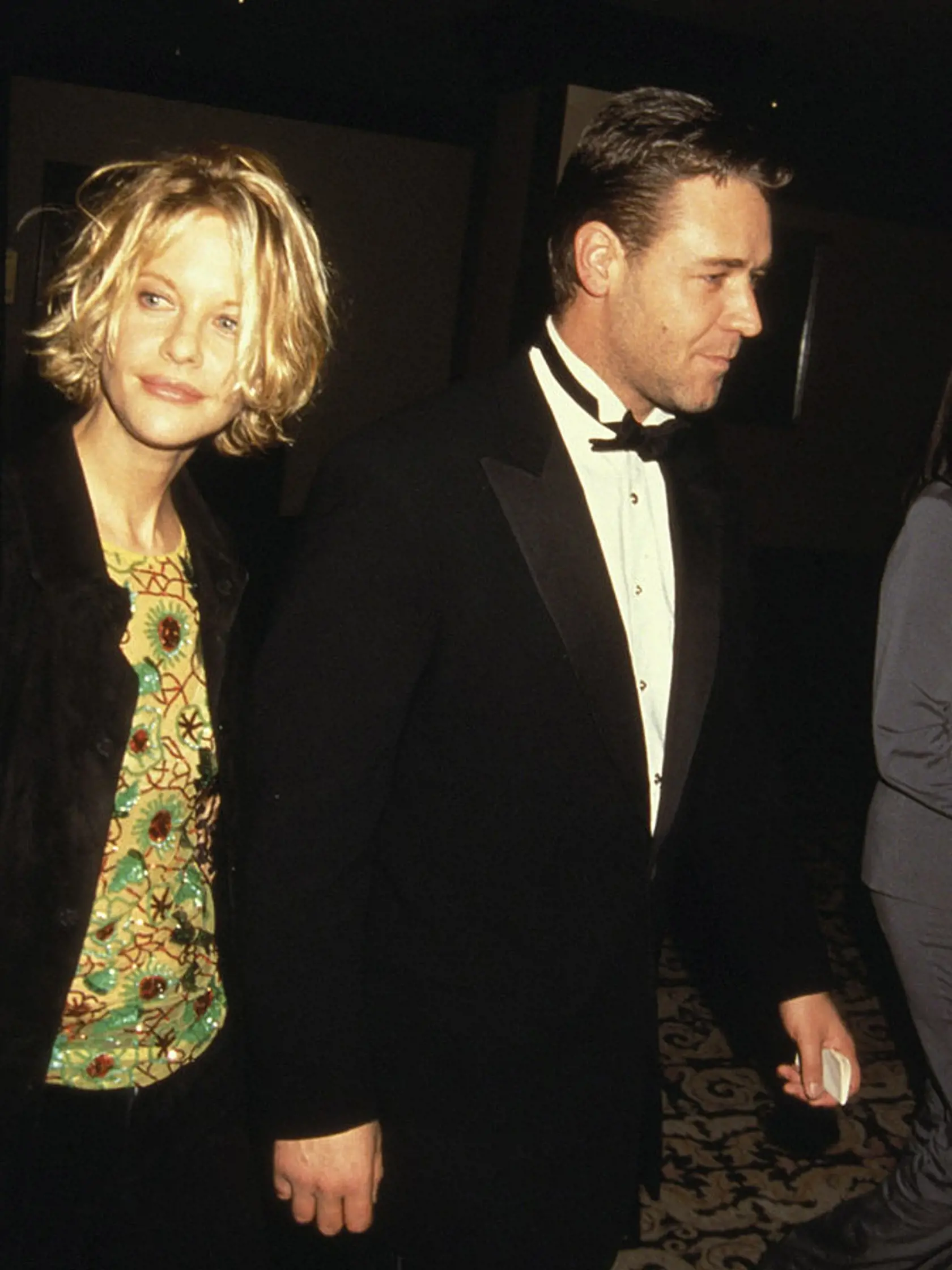 Meg Ryan bola desať rokov vydatá za Dennisa Quaida, hoci ju sústavne podvádzal. Skúška života (2000) rozhodla – Meg počas filmovania prežila krátku aférku s Russellom Crowom (foto) a Dennis Quaid požiadal o rozvod.
