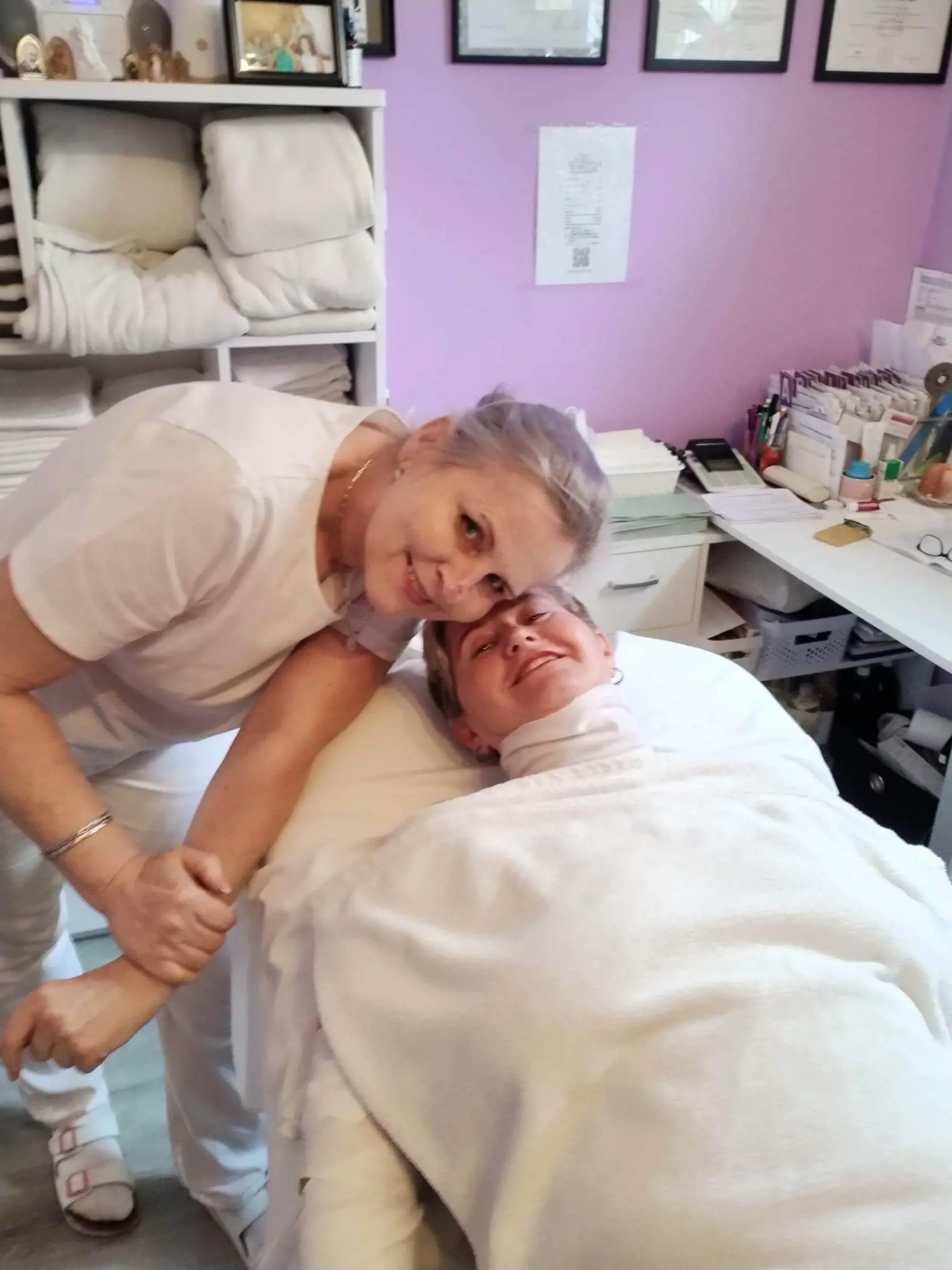 Fyzioterapeutku Katarínu Valigovú si nevie Ivetka vynachváliť. Vraví, že jej pomoc jej veľmi pomáha.