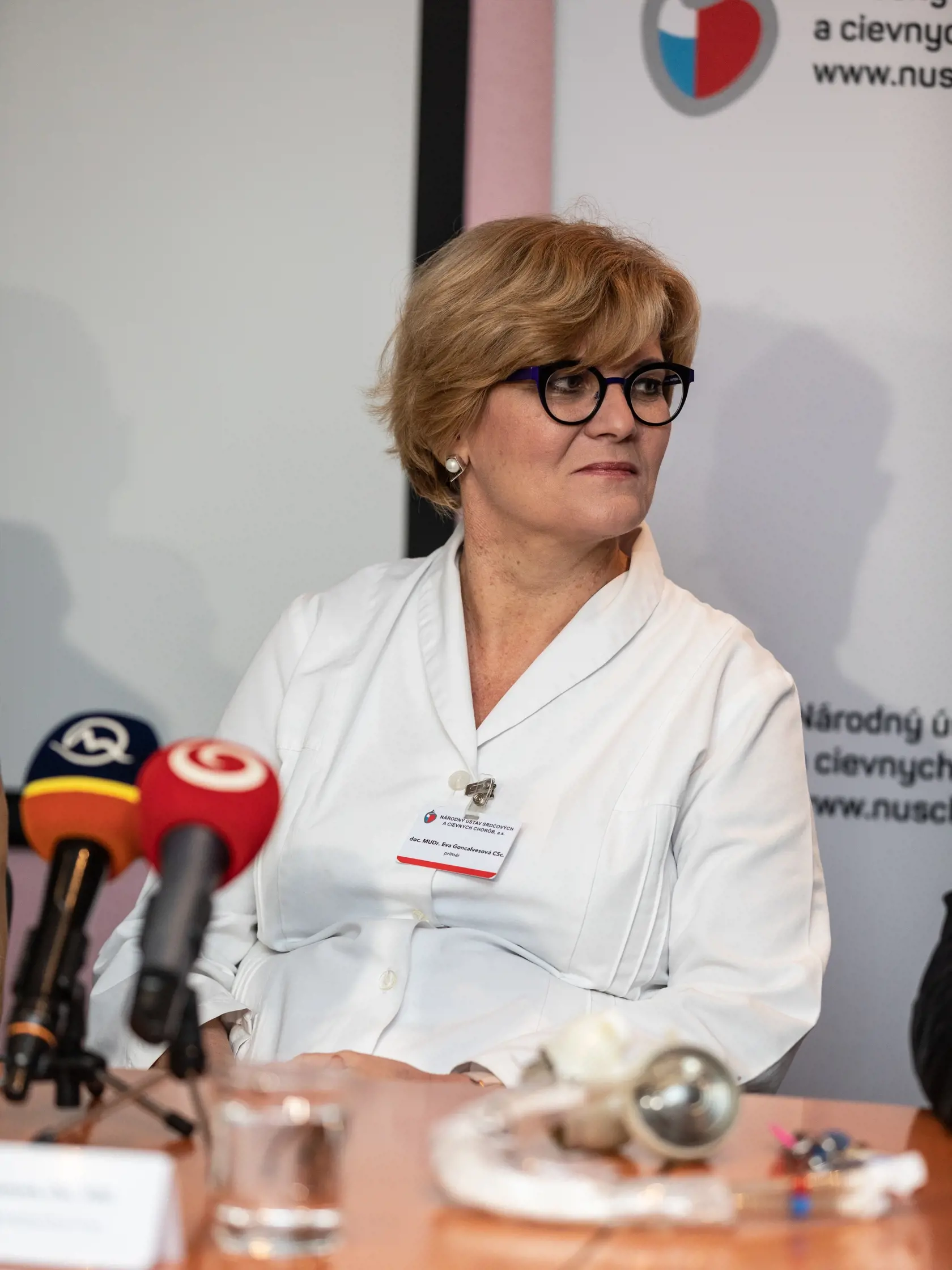 Prvú implantáciu umelého srdca na Slovensku vykonali 1. novembra 2017 v Národnom ústave srdcových a cievnych chorôb v Bratislave, bola to prvá operácia tohto typu v krajinách V4.