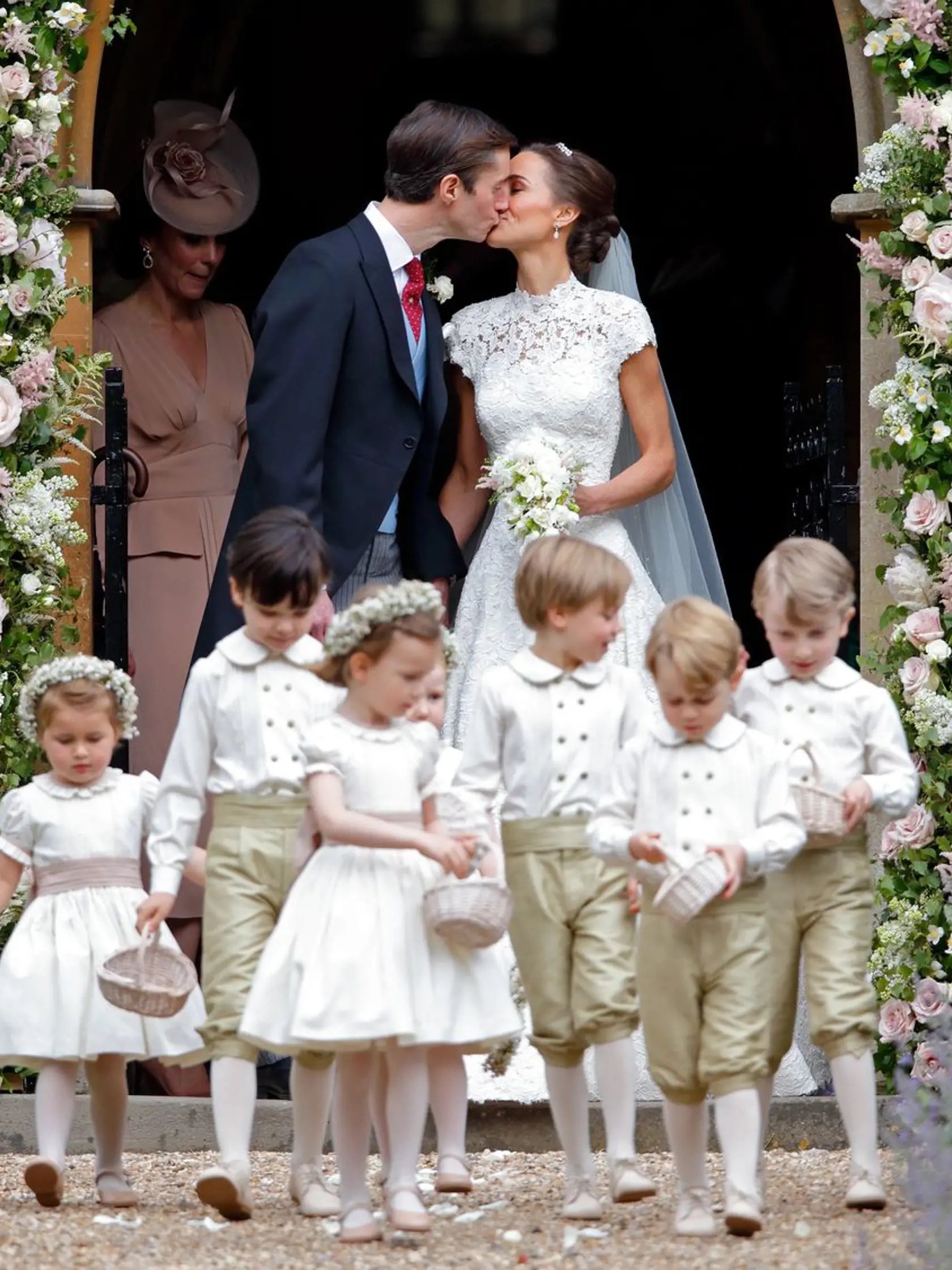 Pippa Middleton & James Matthews: Sestra britskej vojvodkyne Kate je sama celebritou, a tak pútala pozornosť aj jej svadba. Konala sa v roku 2017.