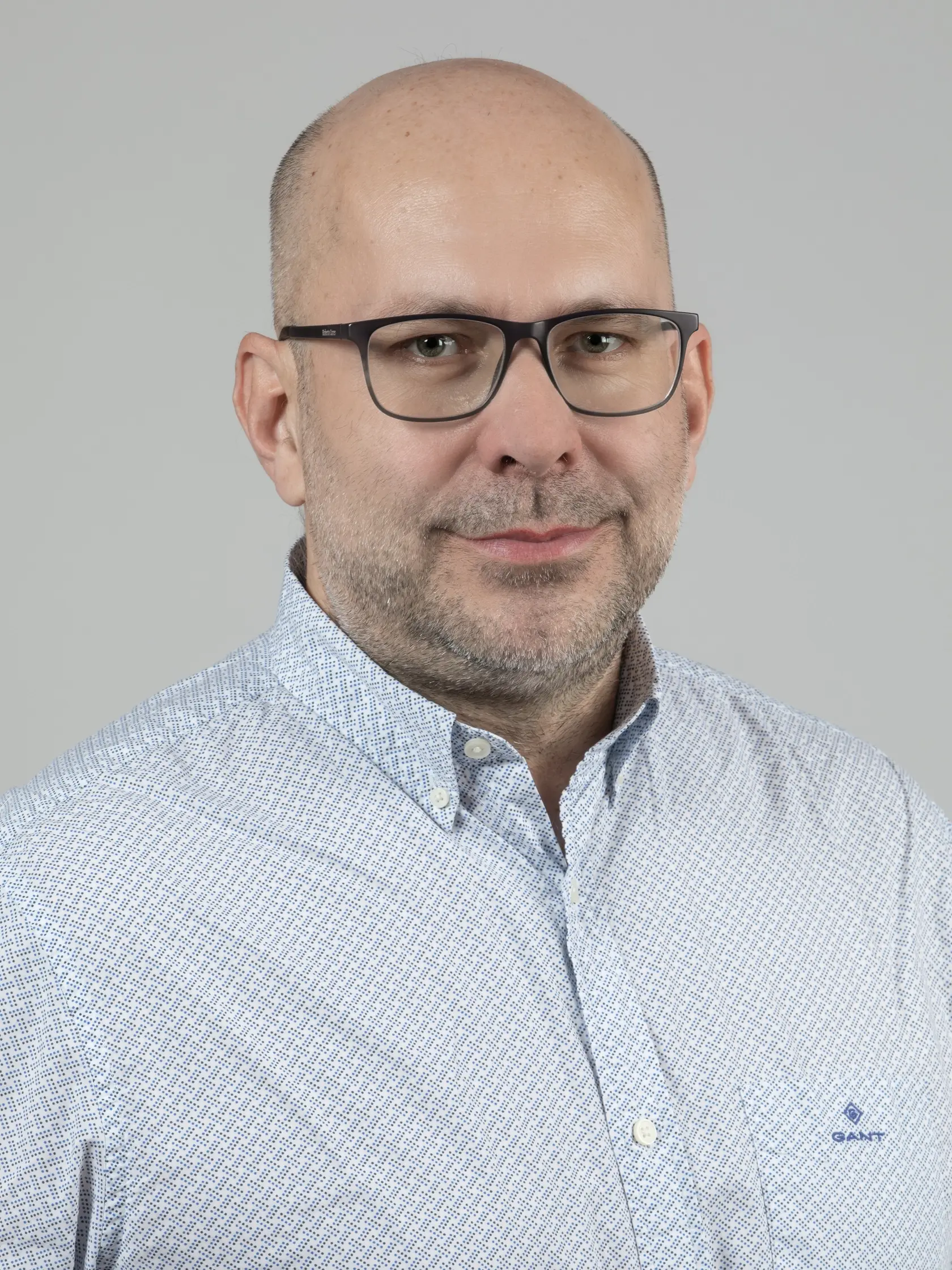 prof. MUDr. Jozef Záhumenský, PhD., MPH - prednosta kliniky, II. gynekologicko – pôrodnícka klinika LFUK a UNB