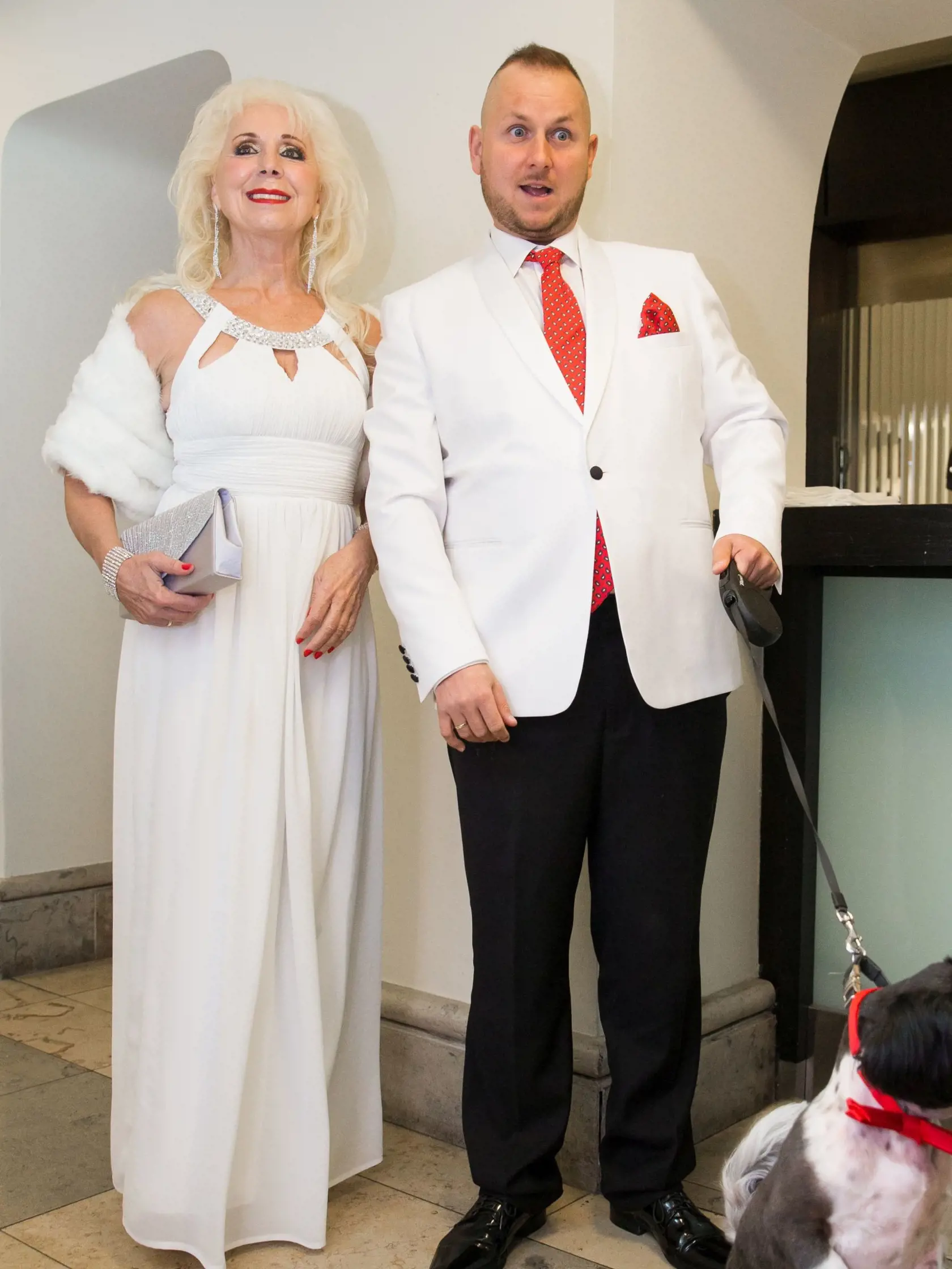 Posvadobná párty Martina Jakubca a Boženy Verešovej "Božanka" pre VIP platiacich hostí v jednej z bratislavských reštaurácií pod hradom.