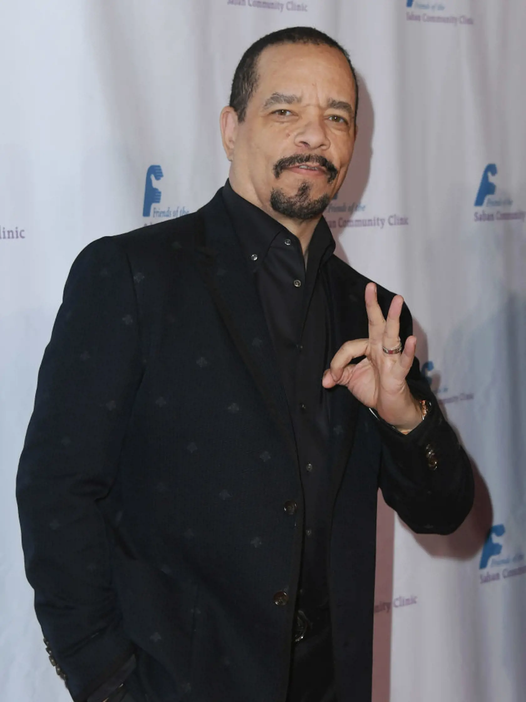Herec a spevák Ice-T sa narodil ako Tracy Lauren Marrow. Keď mal 8 rokov, matka zomrela na infarkt a o štyri roky pochoval aj otca. Jeho výchovy sa ujali tety, ktoré si ho neskôr aj osvojili.