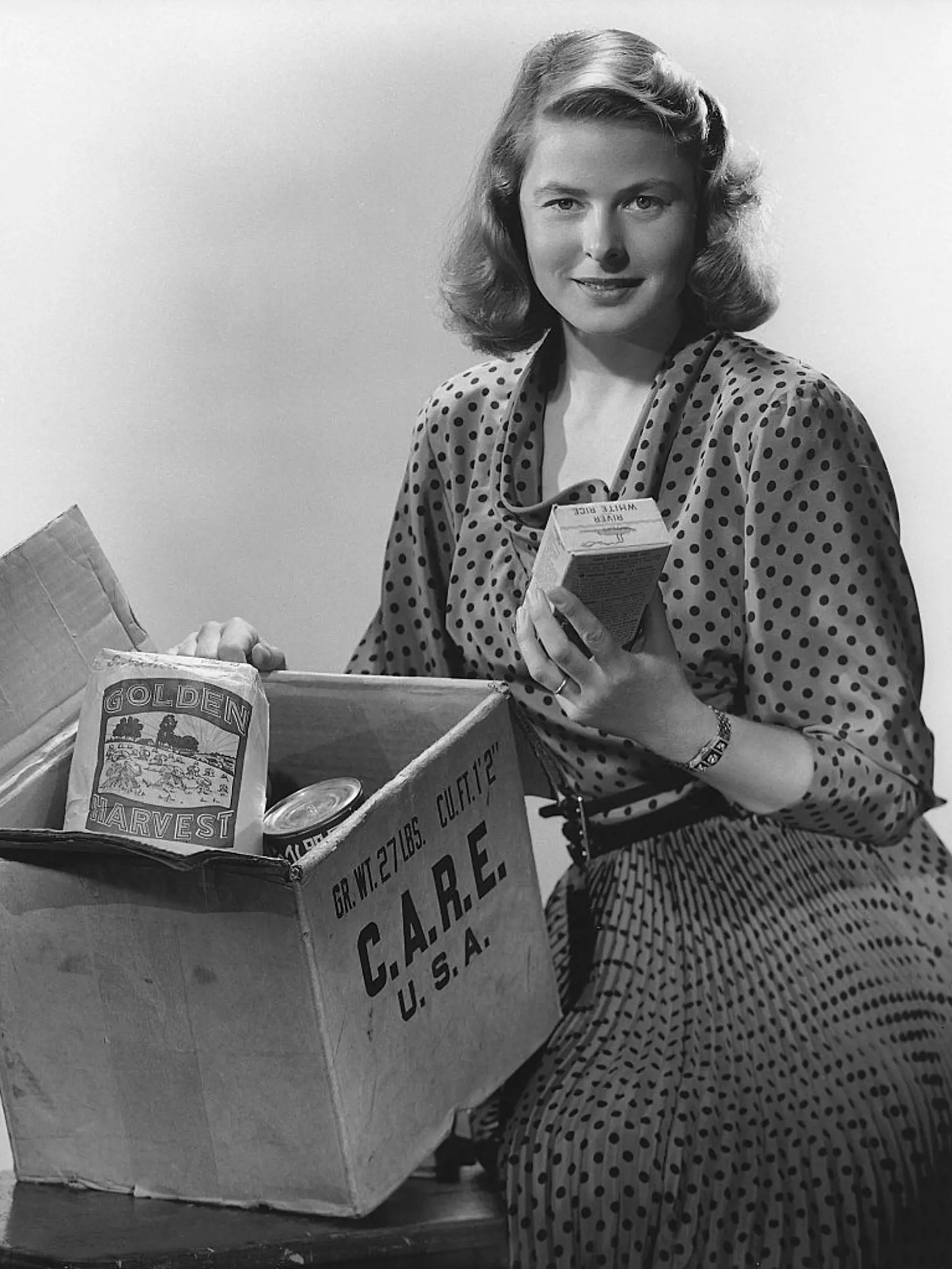 Jedenásta najlepšia herečka v dejinách filmu Ingrid Bergman (1915-1982) mala pohnutý osud. Matka Friedel zomrela, keď mala dva roky, otec Justus, keď jej bolo dvanásť. Vychovávali ju viaceré tety a strýkovia.