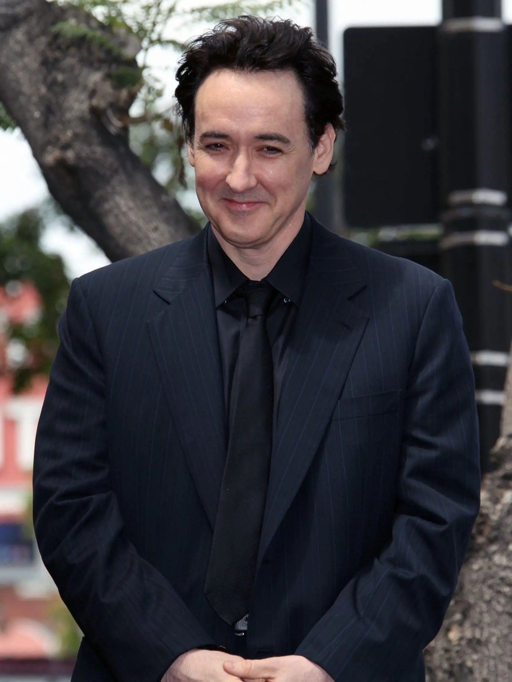 John Cusack (52) vystriedal niekoľko partneriek – Neve Campbellovú, Minnie Driverovú, Lili Taylorovú, ale ani jednej sa nepodarilo dostať ho do manželského chomúta.